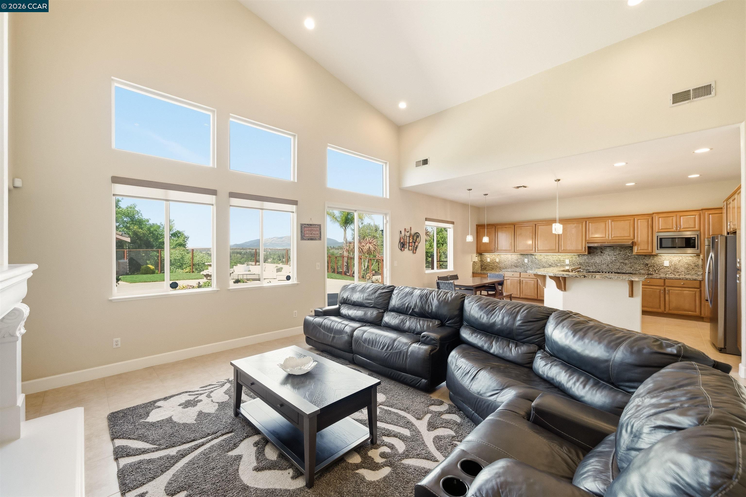 Detail Gallery Image 21 of 60 For 5 Welford Ranch Ct, San Ramon,  CA 94583 - 5 Beds | 2/1 Baths