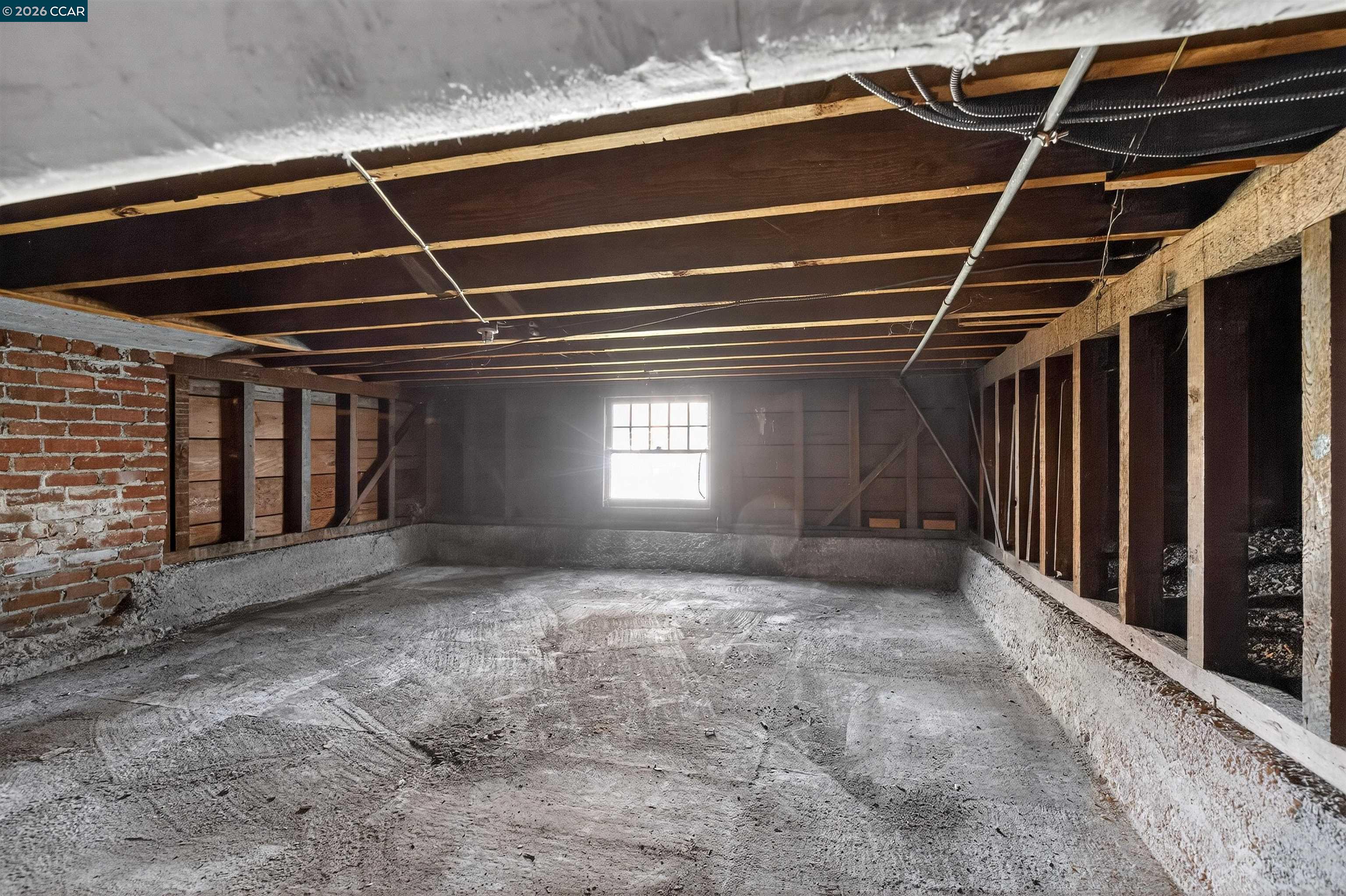 Detail Gallery Image 27 of 37 For 3824 Lakeshore Ave, Oakland,  CA 94610 - 4 Beds | 2 Baths