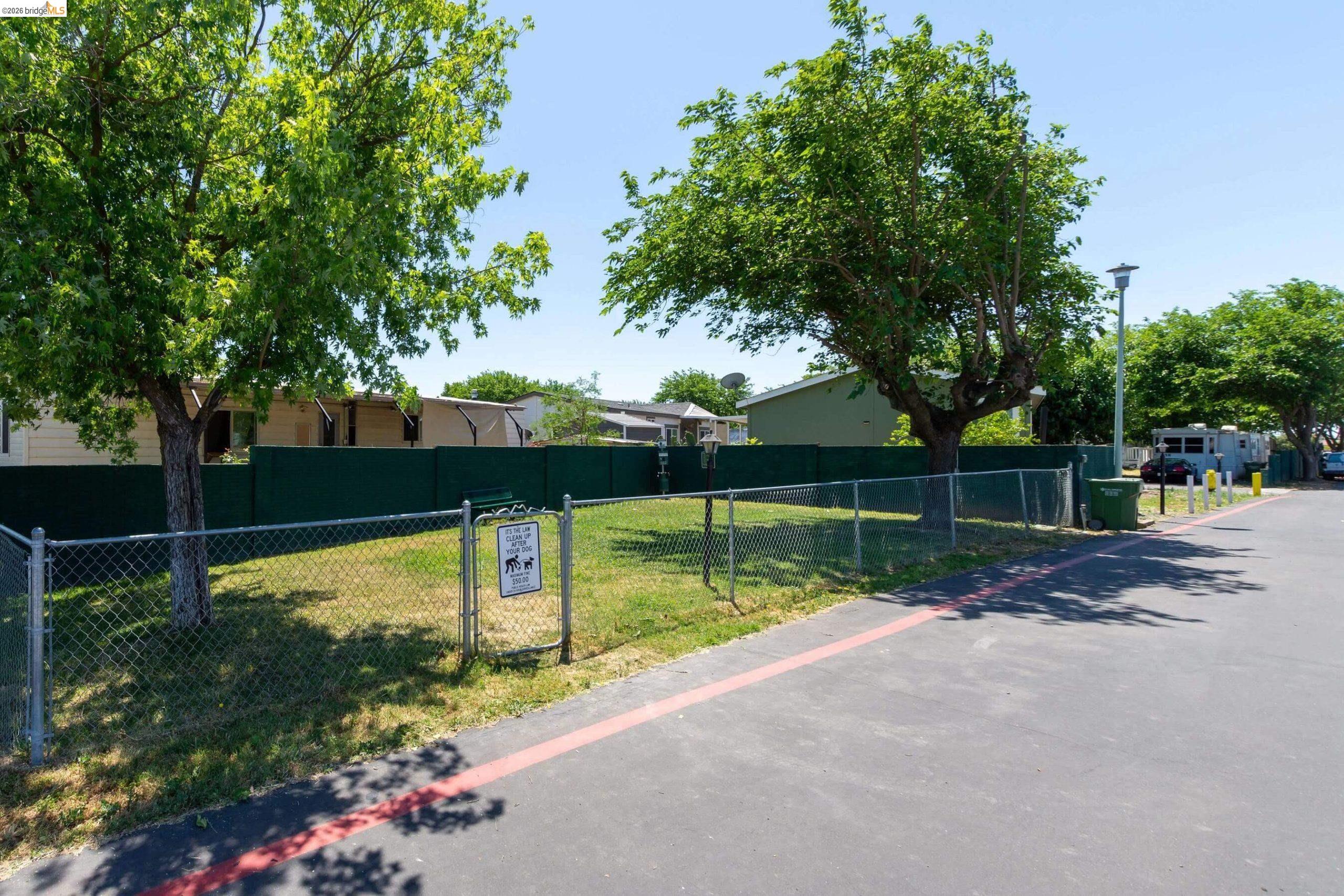 Detail Gallery Image 39 of 44 For 820 N Lincoln Way #104,  Galt,  CA 95632 - 2 Beds | 2 Baths