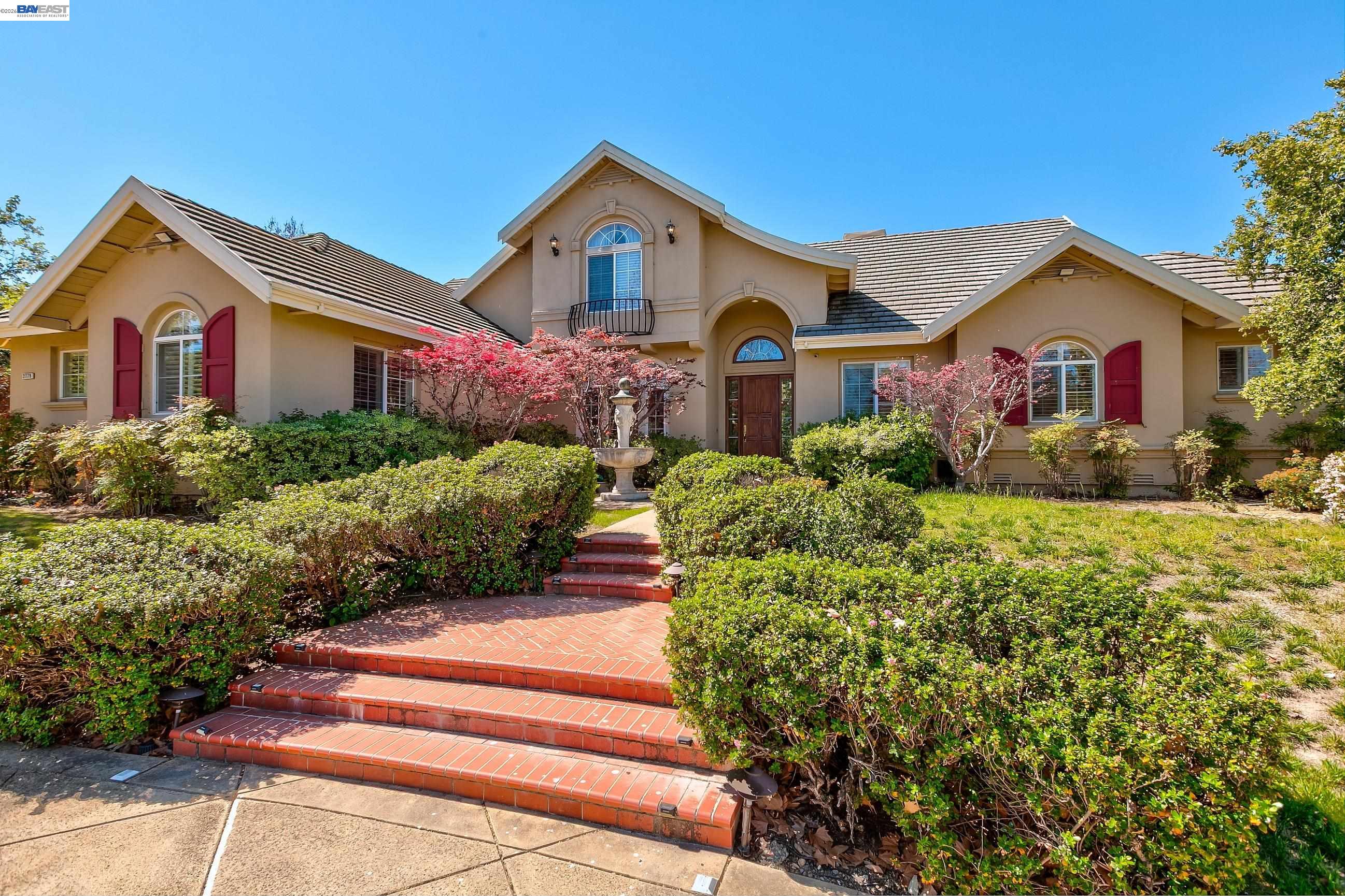 Detail Gallery Image 6 of 60 For 2779 E Ruby Hill Dr, Pleasanton,  CA 94566 - 4 Beds | 4/1 Baths