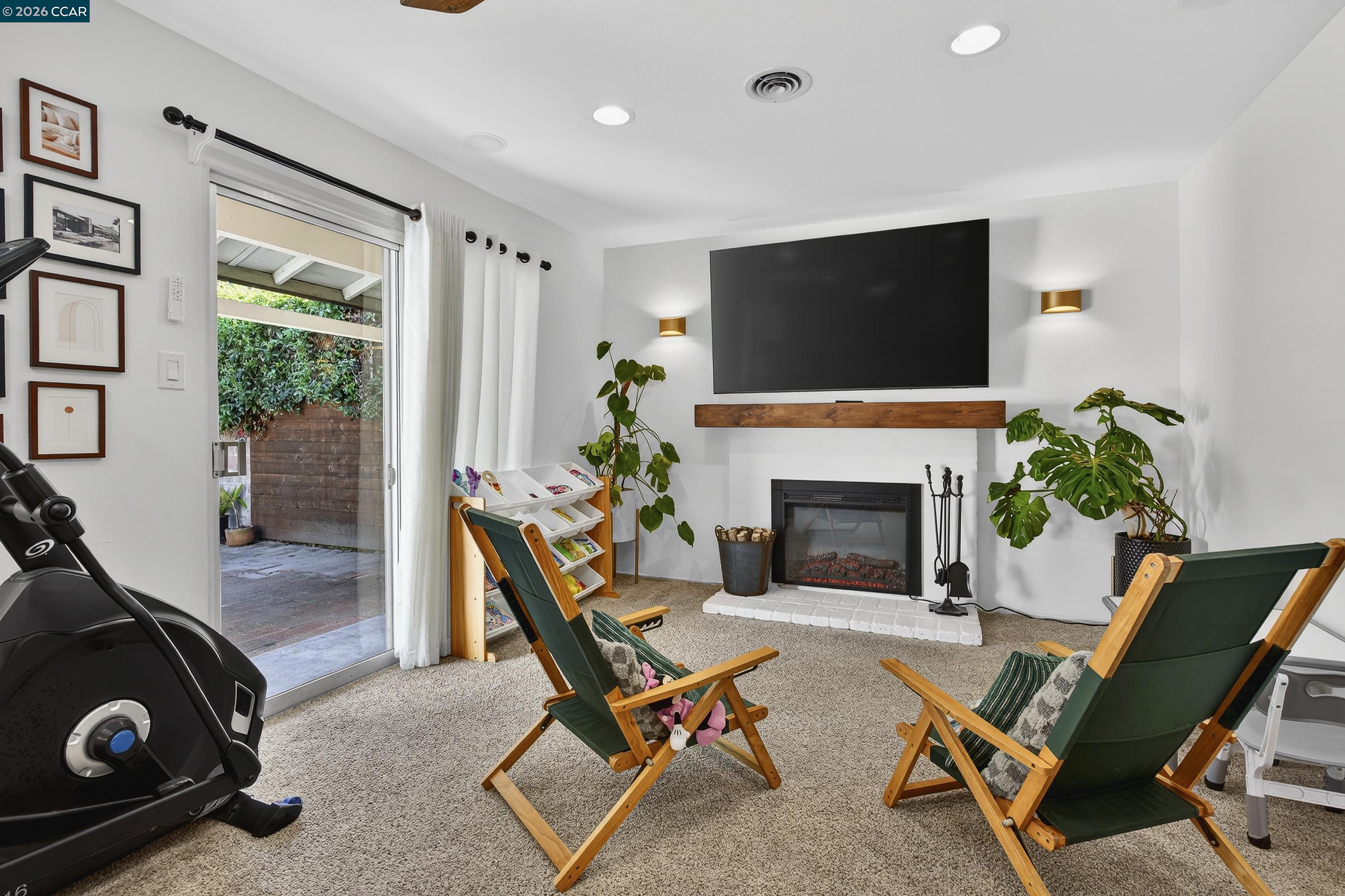 Detail Gallery Image 22 of 55 For 1165 Nob Hill Ave, Pinole,  CA 94564 - 3 Beds | 2 Baths