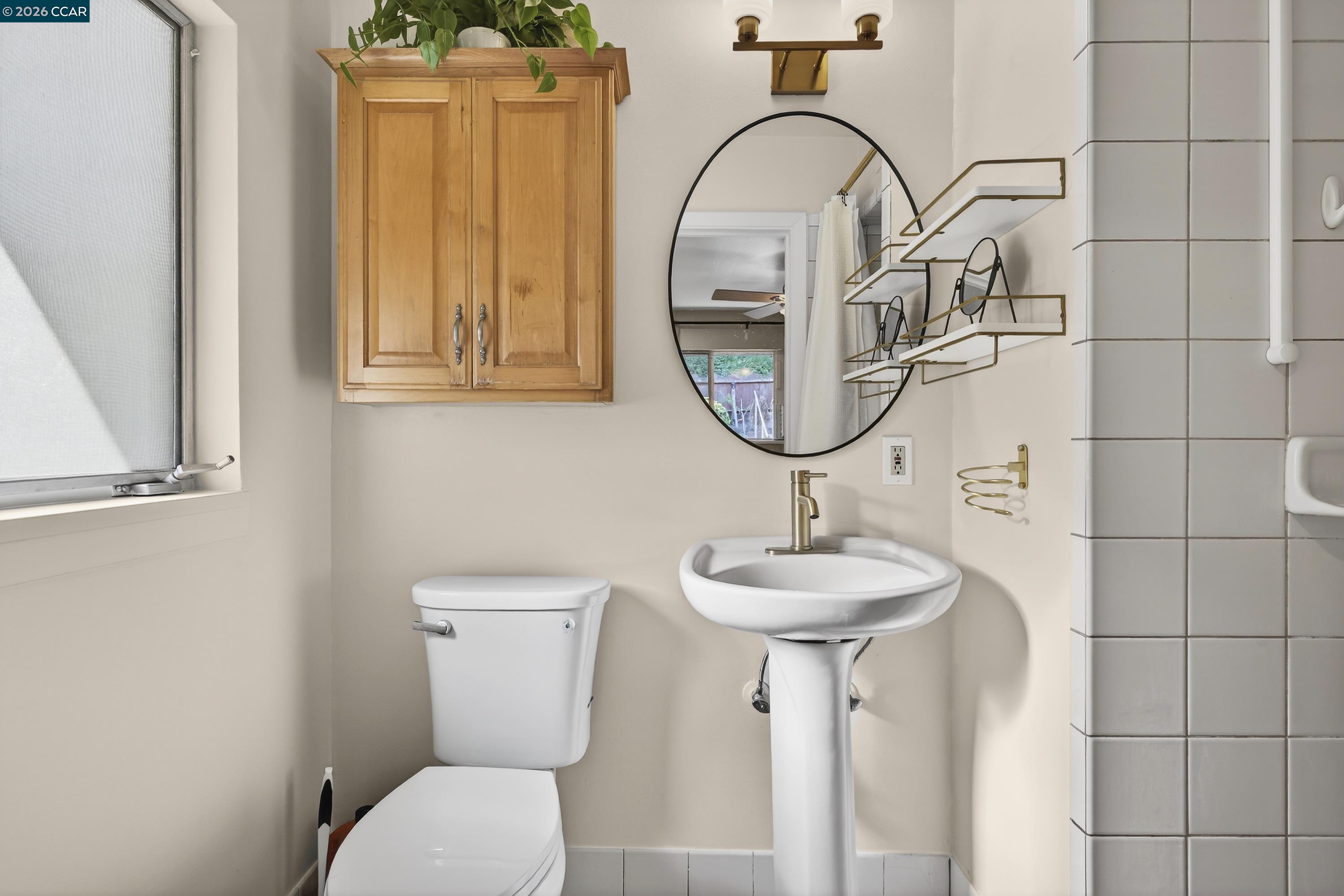 Detail Gallery Image 31 of 55 For 1165 Nob Hill Ave, Pinole,  CA 94564 - 3 Beds | 2 Baths