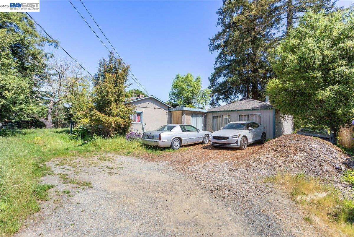 Detail Gallery Image 6 of 13 For 23932 Madeiros Ave, Hayward,  CA 94541 - 0 Beds | 0 Baths