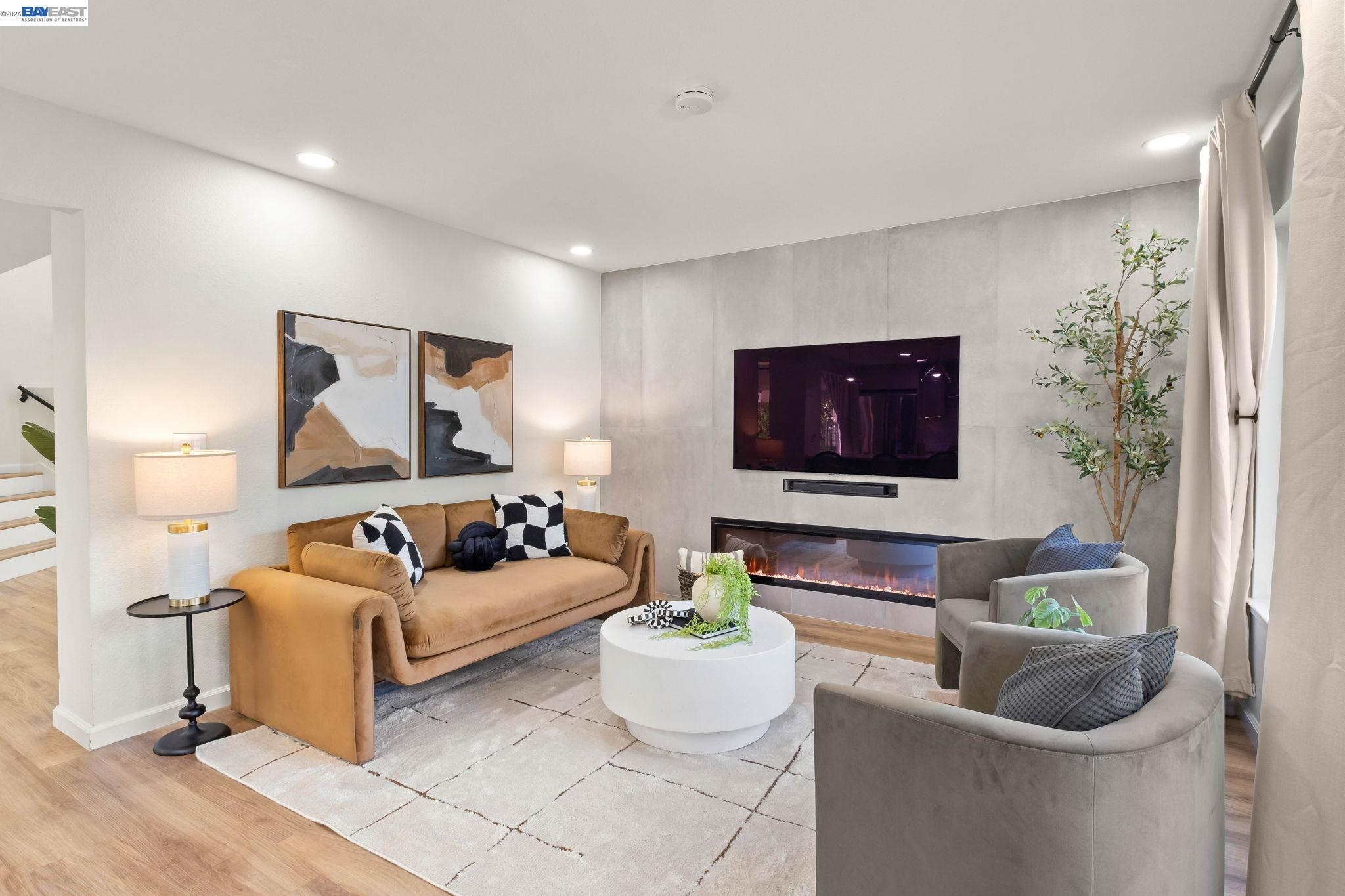 Detail Gallery Image 15 of 47 For 7921 Crossridge Dr, Dublin,  CA 94568 - 3 Beds | 2/1 Baths