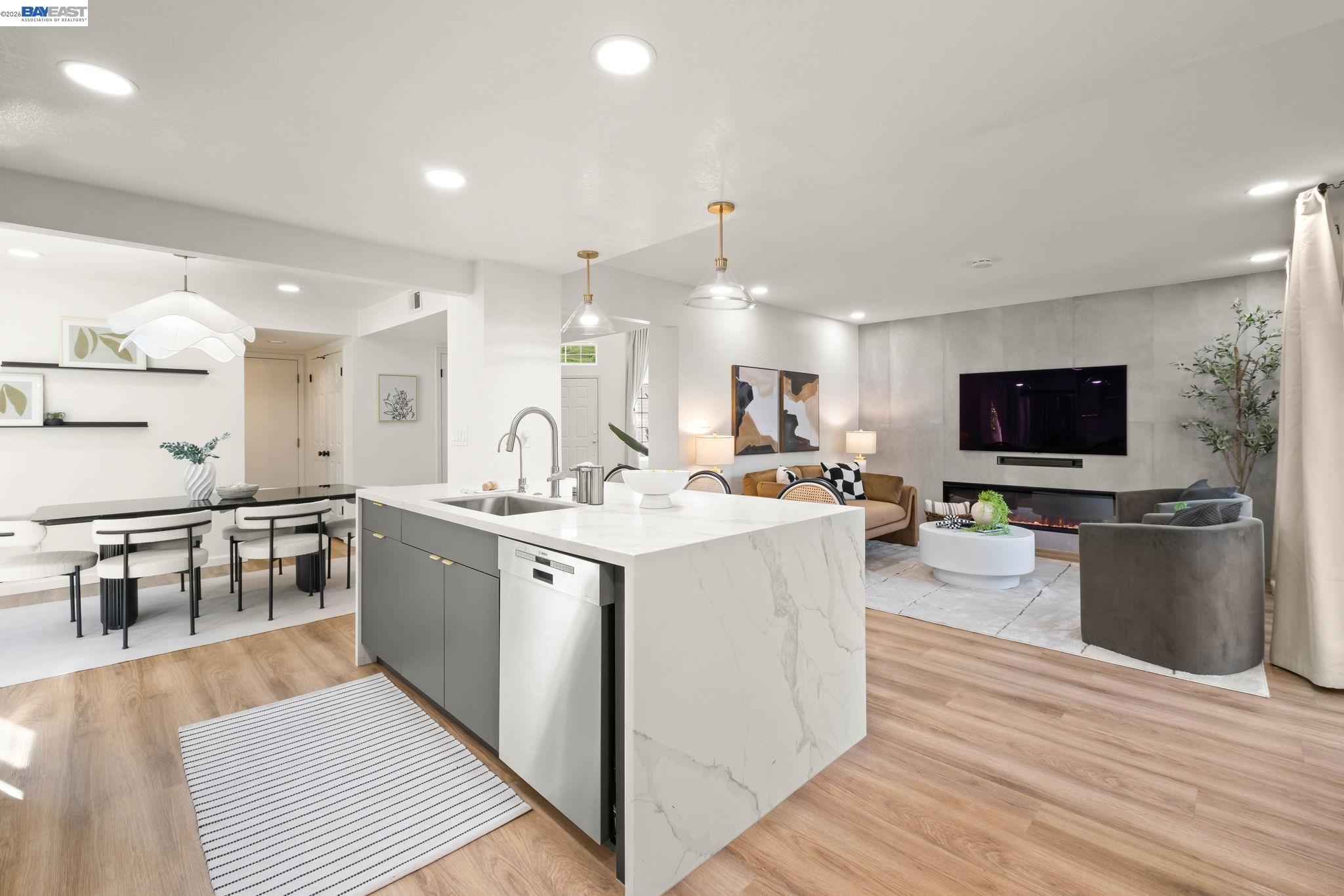 Detail Gallery Image 17 of 47 For 7921 Crossridge Dr, Dublin,  CA 94568 - 3 Beds | 2/1 Baths