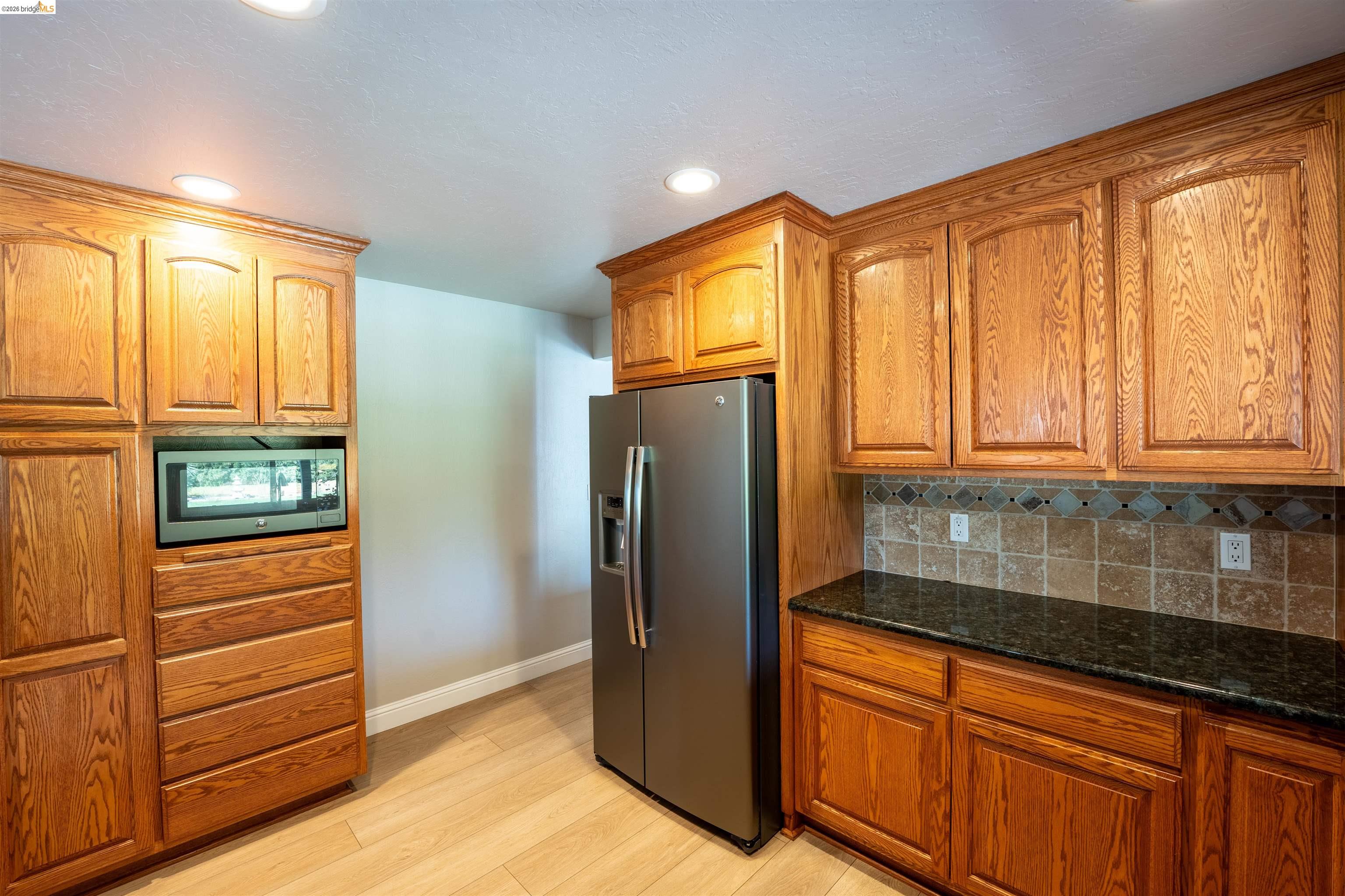 Detail Gallery Image 13 of 60 For 147 Loren Ln, Oakley,  CA 94561 - 4 Beds | 3/1 Baths