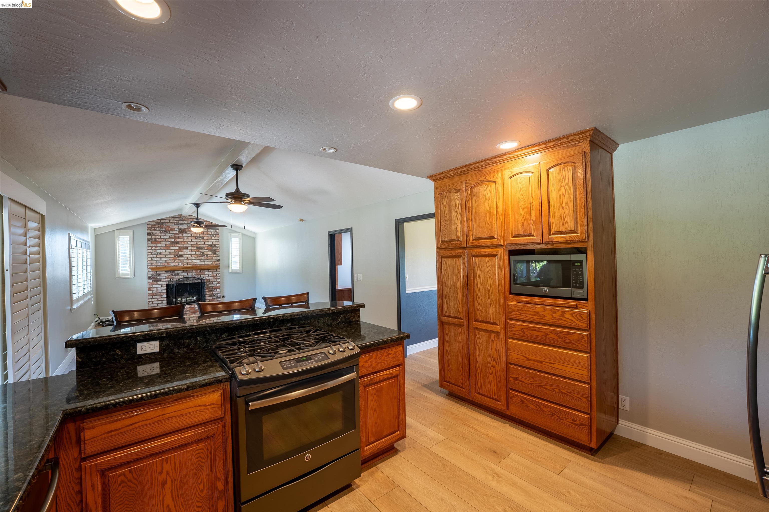 Detail Gallery Image 17 of 60 For 147 Loren Ln, Oakley,  CA 94561 - 4 Beds | 3/1 Baths