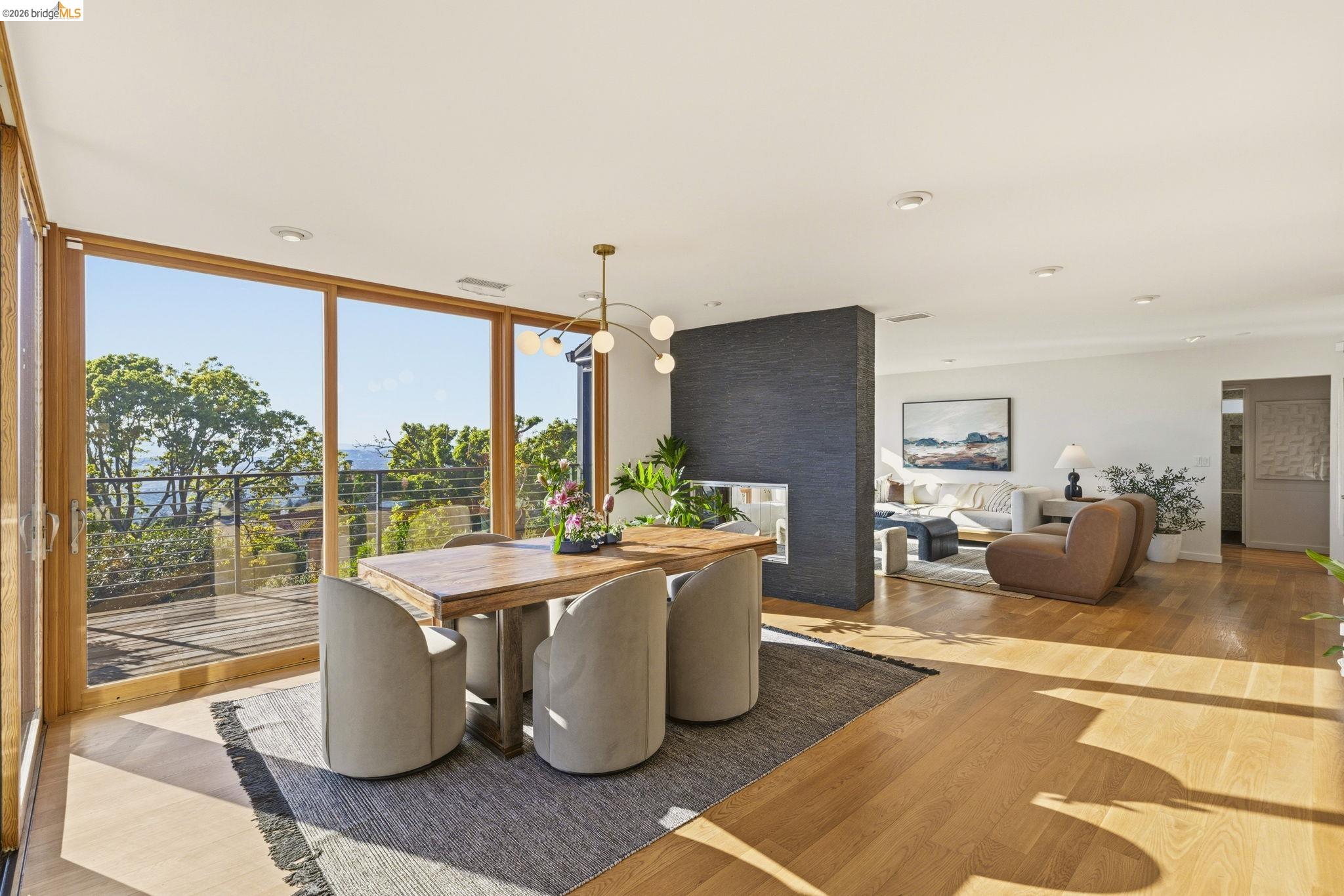 Detail Gallery Image 12 of 59 For 470 Spruce St, Berkeley,  CA 94708 - 5 Beds | 3 Baths