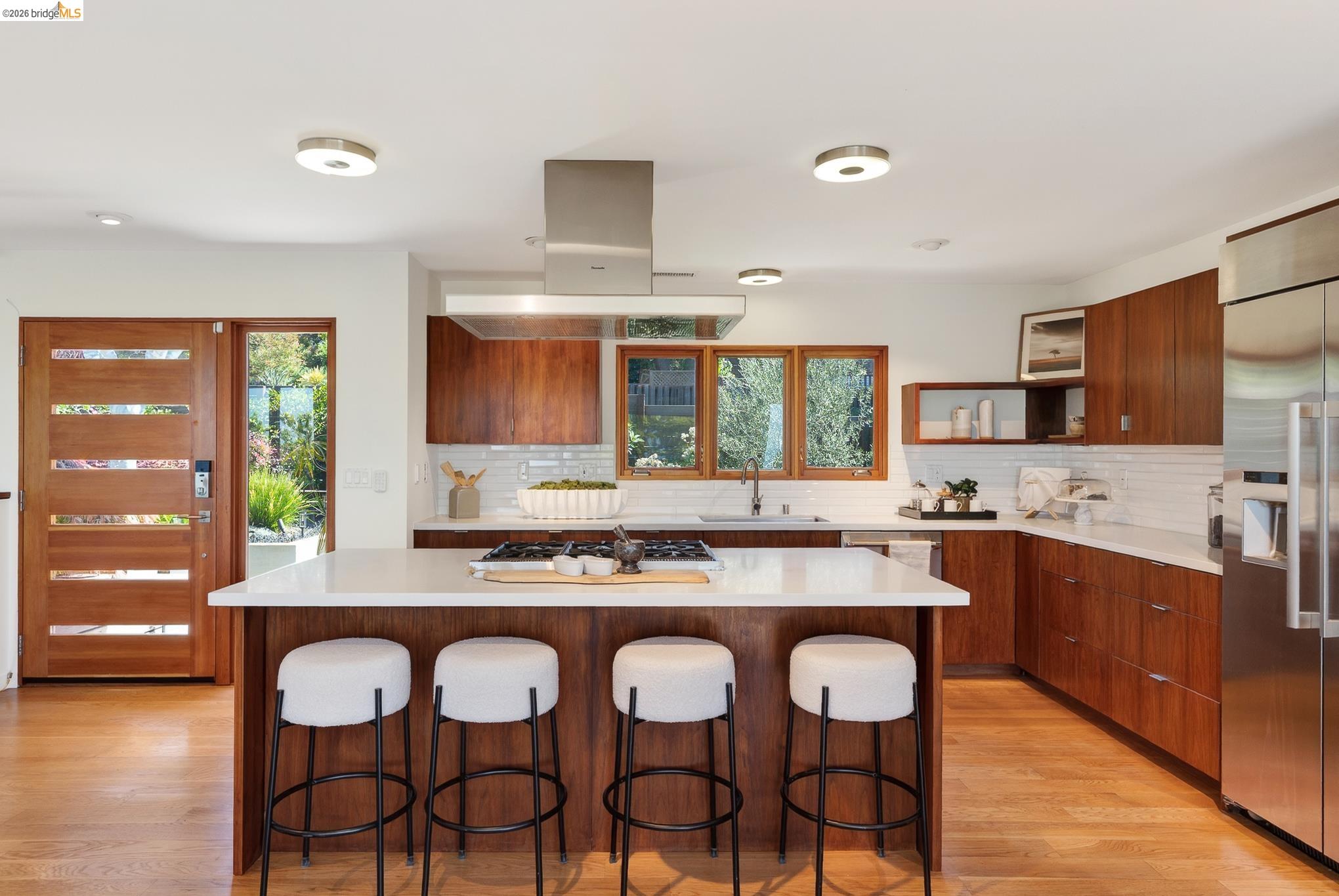 Detail Gallery Image 22 of 59 For 470 Spruce St, Berkeley,  CA 94708 - 5 Beds | 3 Baths