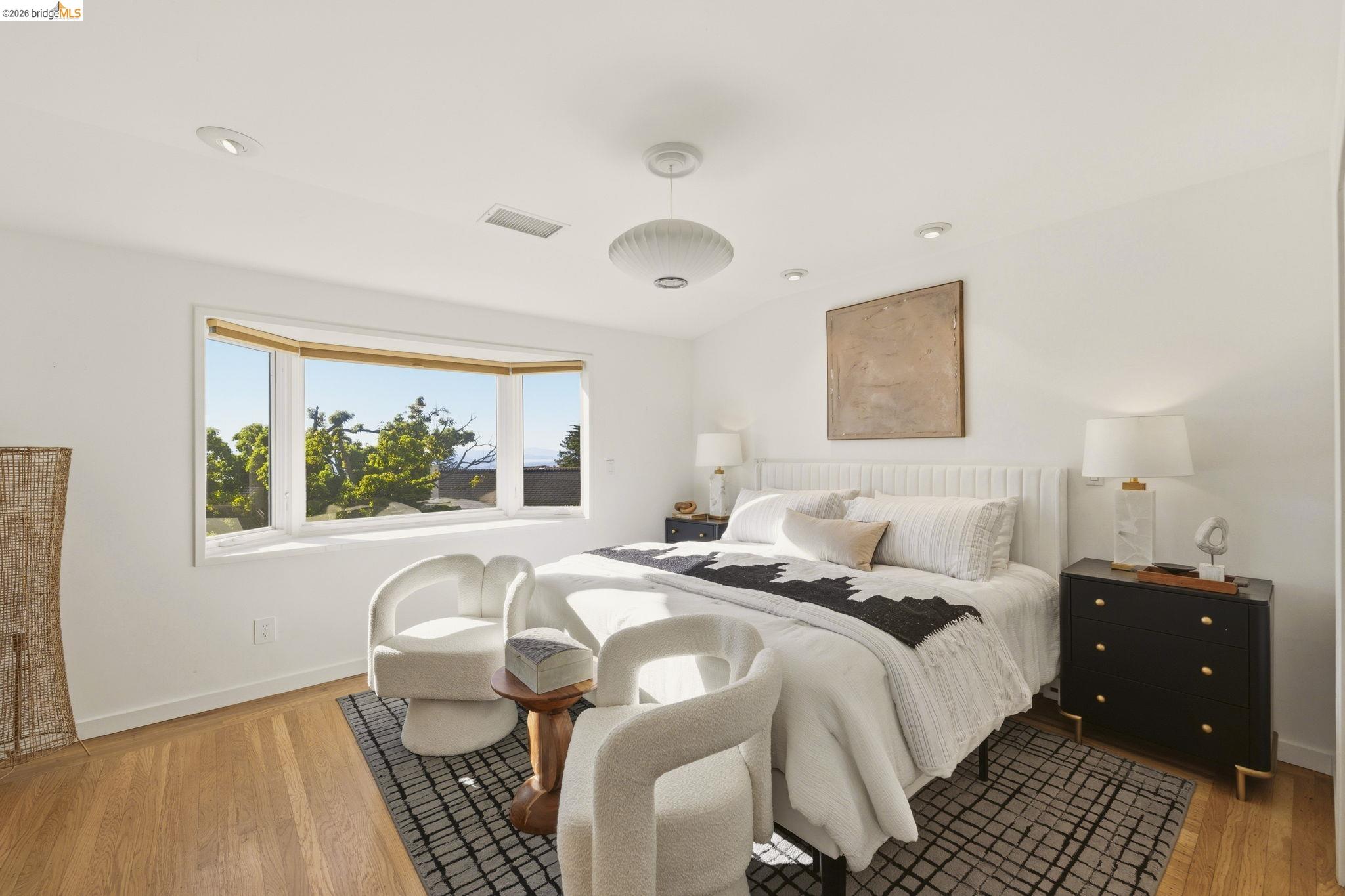 Detail Gallery Image 26 of 59 For 470 Spruce St, Berkeley,  CA 94708 - 5 Beds | 3 Baths