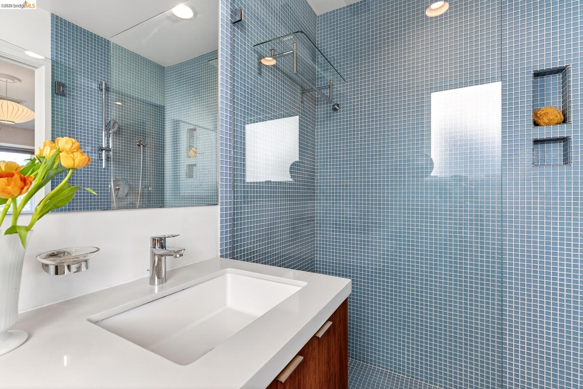 Detail Gallery Image 29 of 59 For 470 Spruce St, Berkeley,  CA 94708 - 5 Beds | 3 Baths