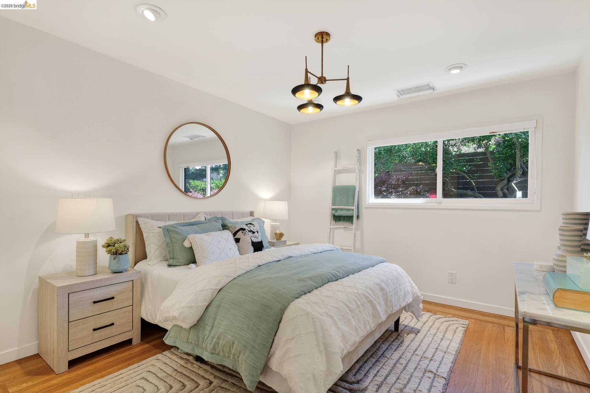 Detail Gallery Image 30 of 59 For 470 Spruce St, Berkeley,  CA 94708 - 5 Beds | 3 Baths