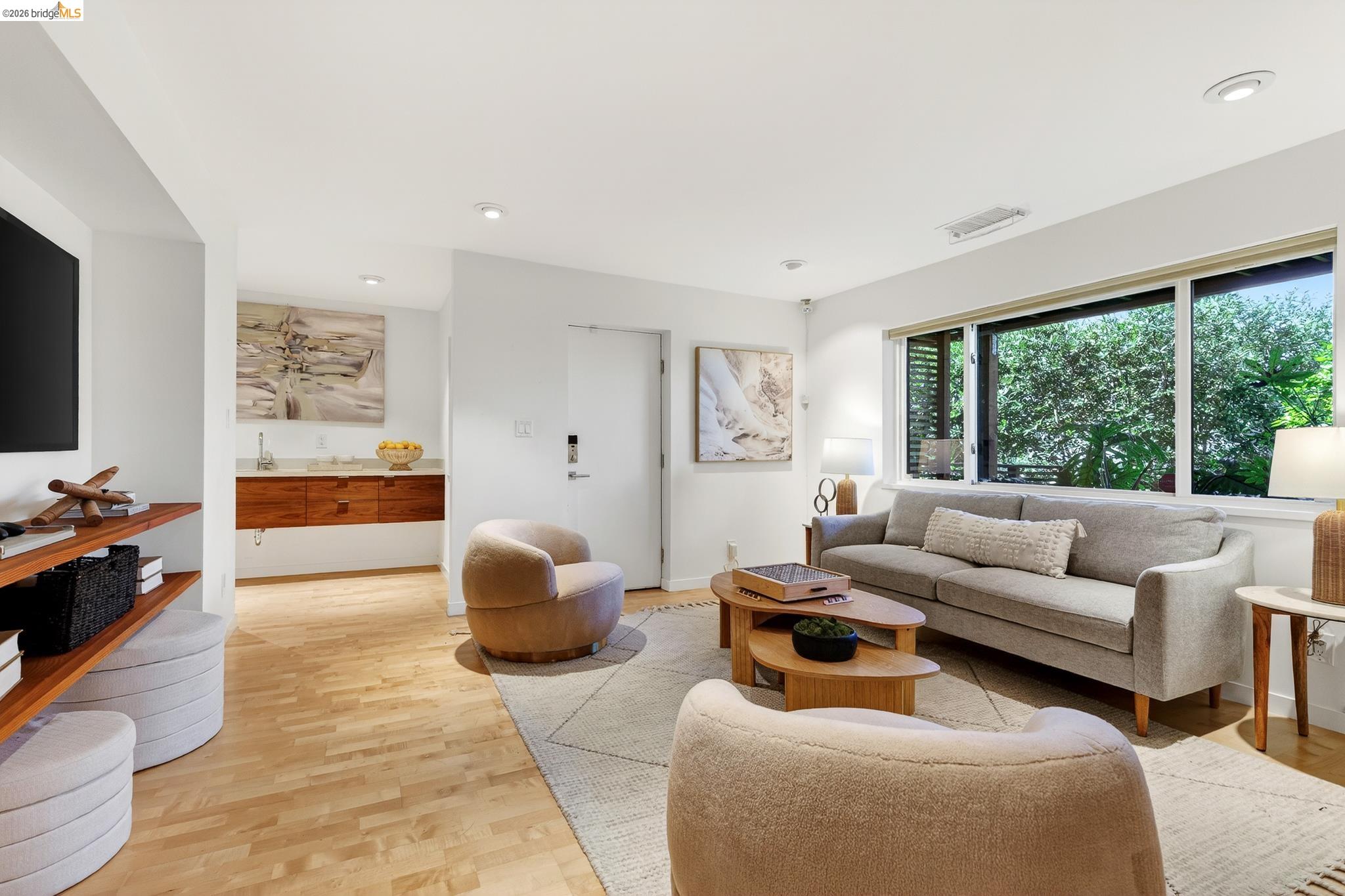 Detail Gallery Image 37 of 59 For 470 Spruce St, Berkeley,  CA 94708 - 5 Beds | 3 Baths