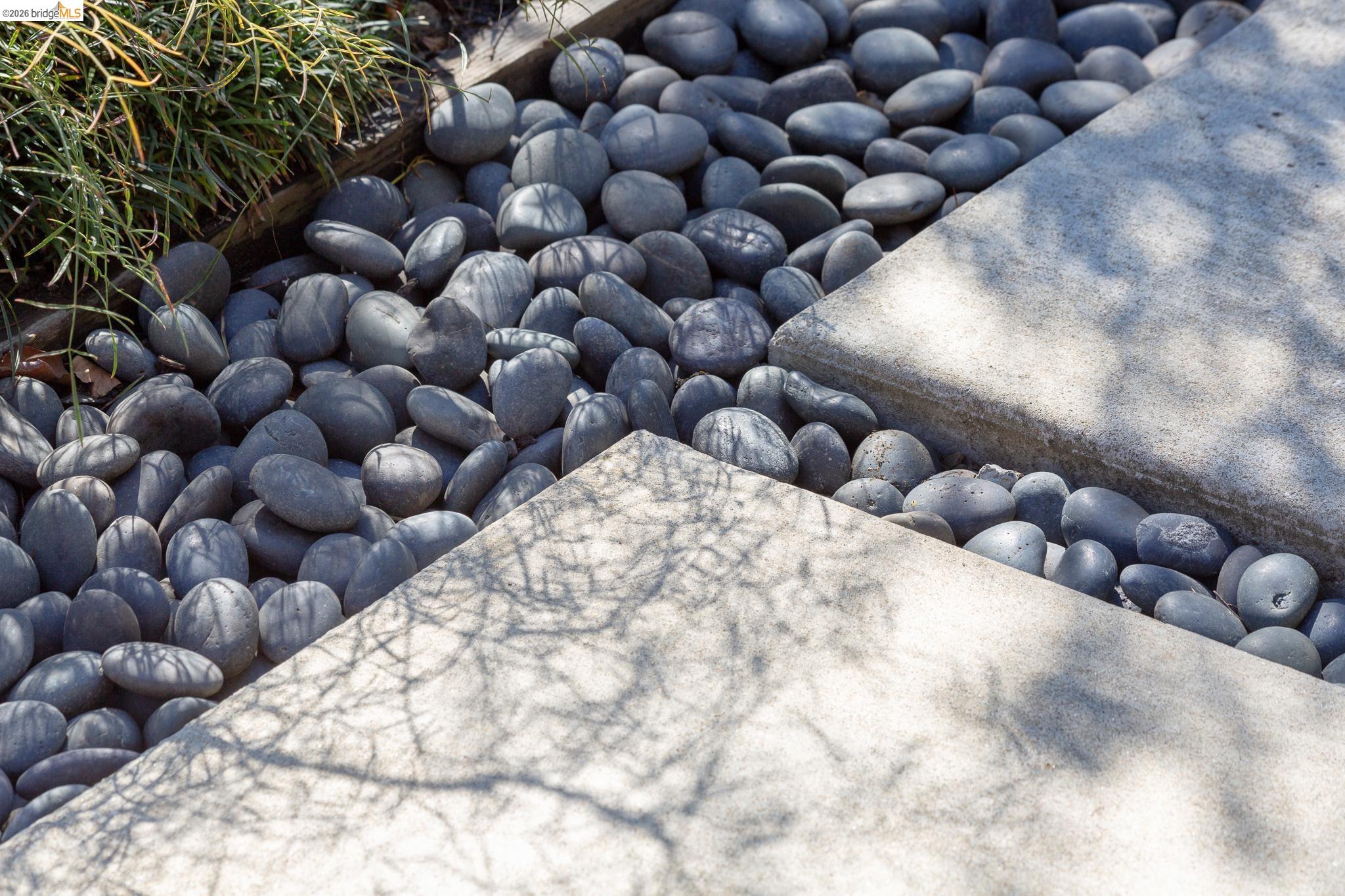 Detail Gallery Image 49 of 59 For 470 Spruce St, Berkeley,  CA 94708 - 5 Beds | 3 Baths