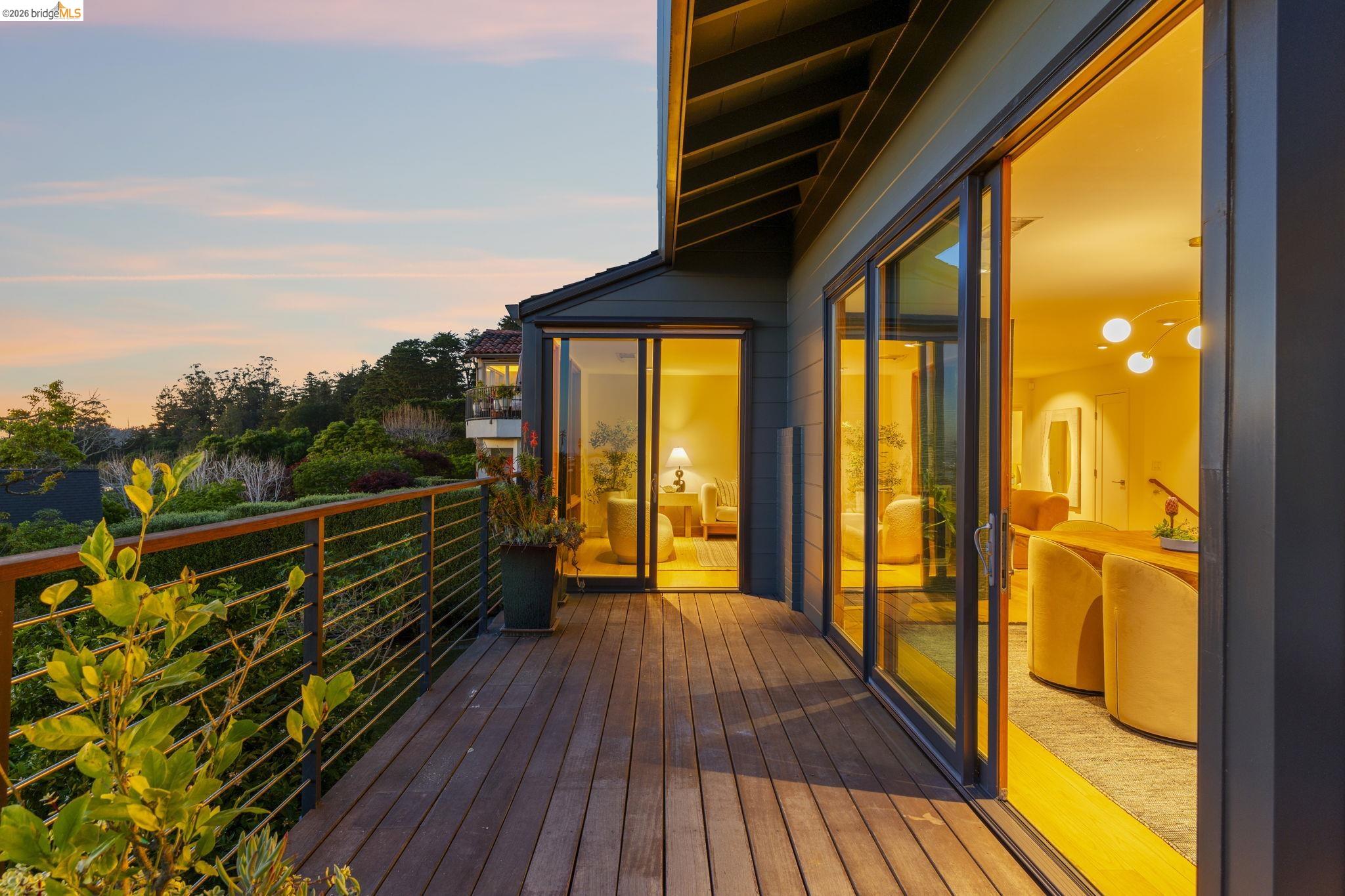 Detail Gallery Image 52 of 59 For 470 Spruce St, Berkeley,  CA 94708 - 5 Beds | 3 Baths