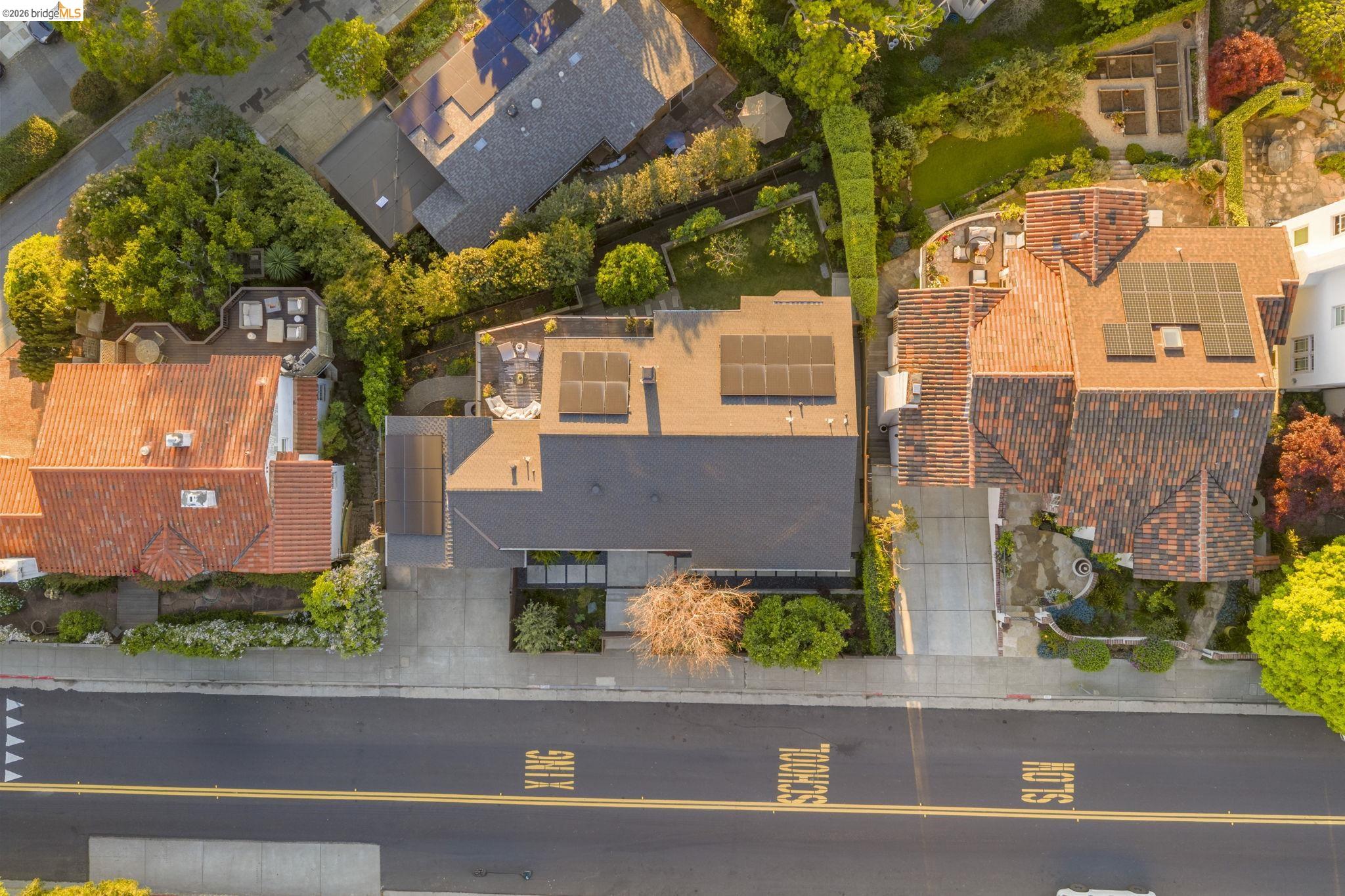 Detail Gallery Image 56 of 59 For 470 Spruce St, Berkeley,  CA 94708 - 5 Beds | 3 Baths