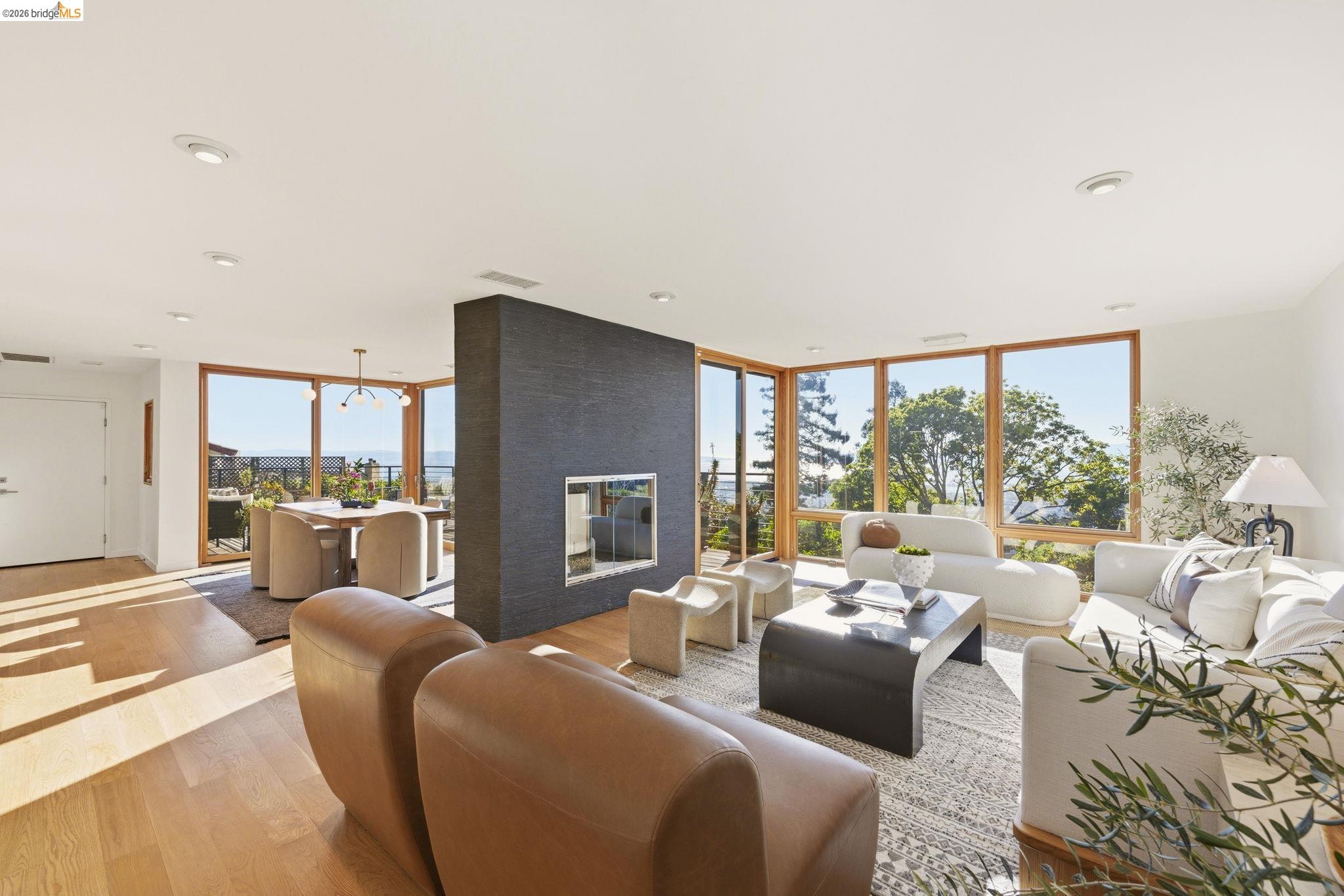 Detail Gallery Image 7 of 59 For 470 Spruce St, Berkeley,  CA 94708 - 5 Beds | 3 Baths