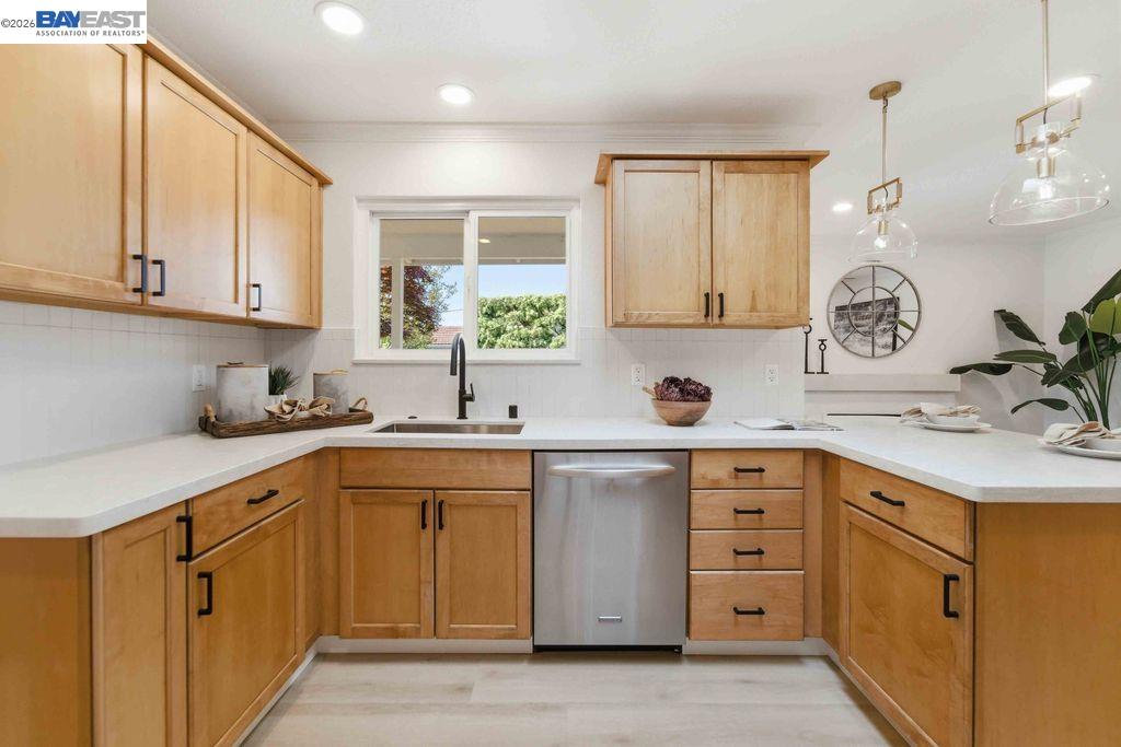 Detail Gallery Image 14 of 40 For 43075 Gallegos, Fremont,  CA 94539 - 3 Beds | 2 Baths