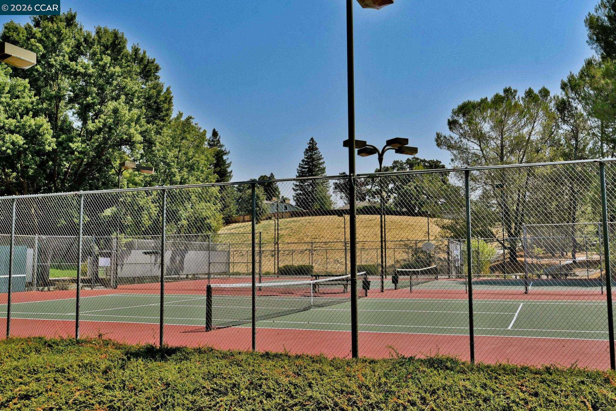 Detail Gallery Image 32 of 34 For 770 Highbridge Ln, Danville,  CA 94526 - 4 Beds | 2/1 Baths