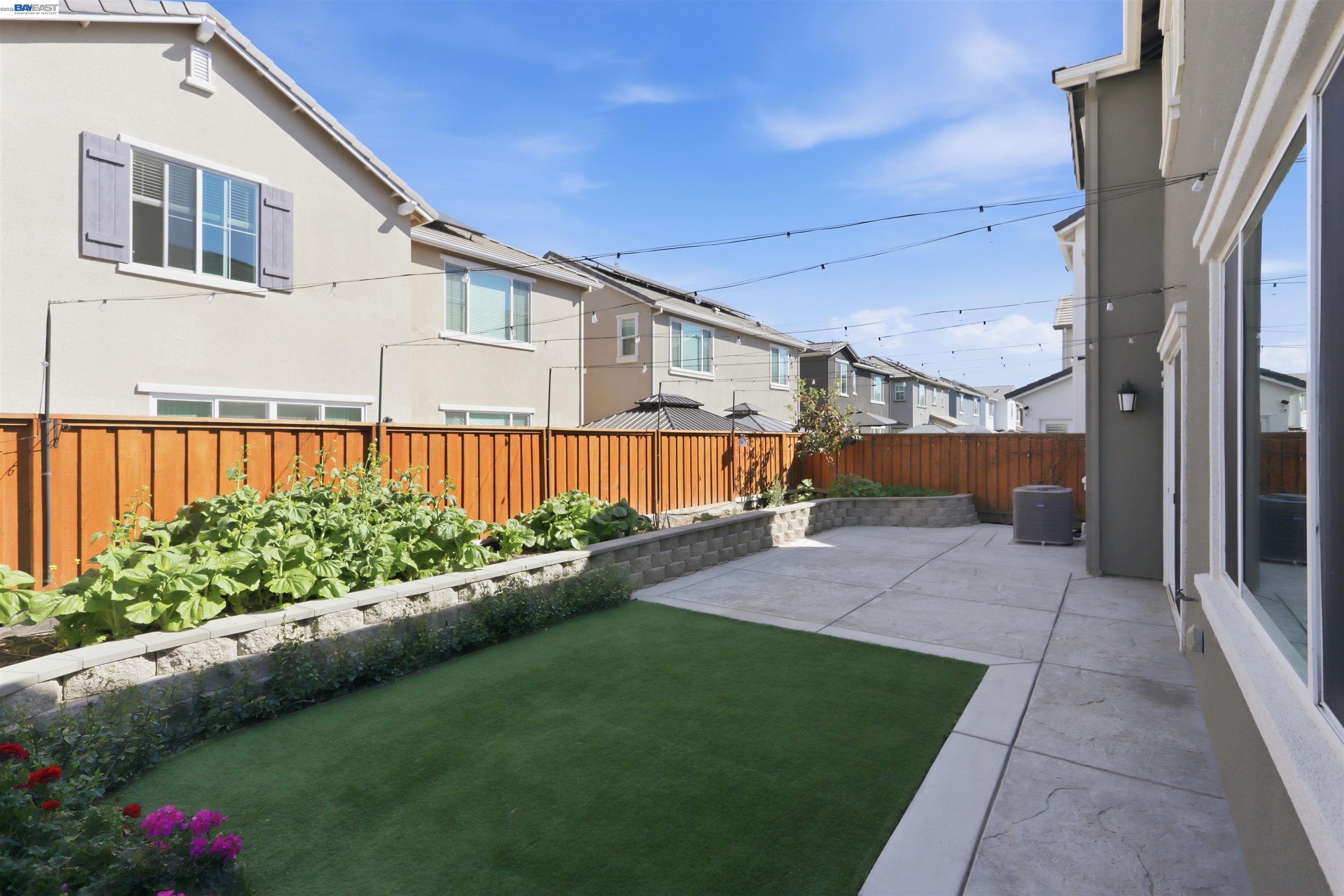 Detail Gallery Image 14 of 18 For 464 Coolcrest Dr, Oakley,  CA 94561 - 4 Beds | 3 Baths