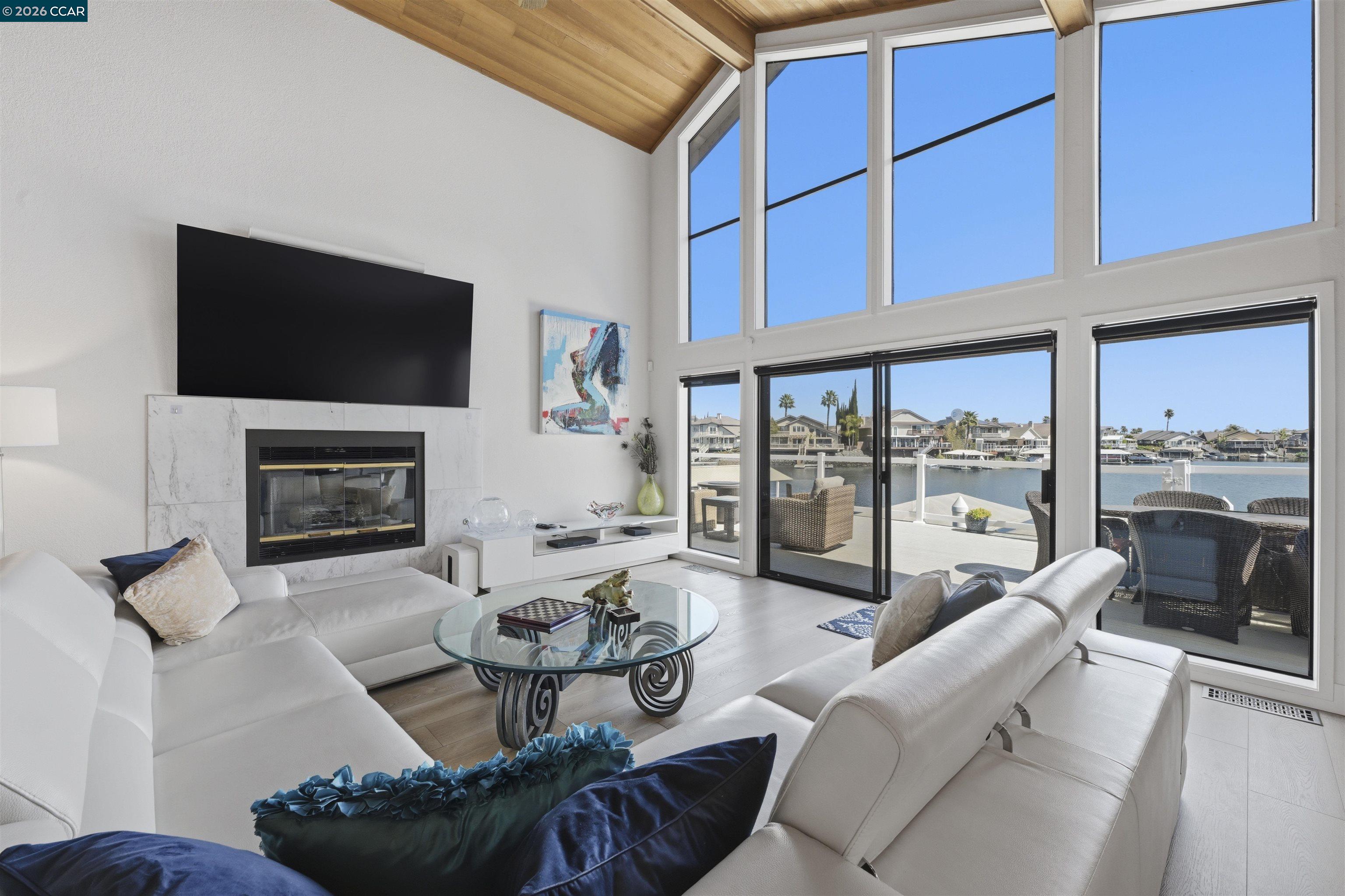 Detail Gallery Image 18 of 53 For 2027 Windward Pt, Discovery Bay,  CA 94505 - 4 Beds | 2/1 Baths