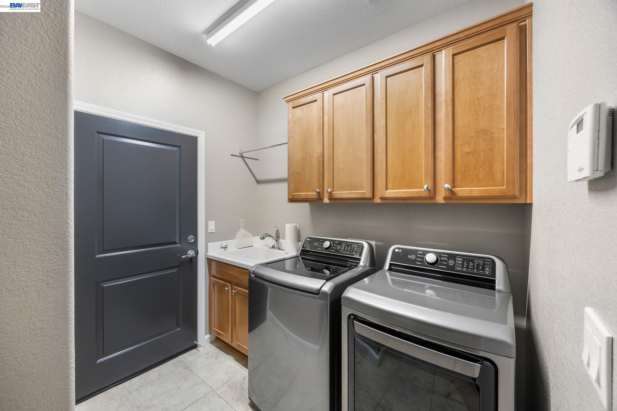 Detail Gallery Image 21 of 31 For 7417 Chatsworth Cir, Elk Grove,  CA 95757 - 2 Beds | 2 Baths