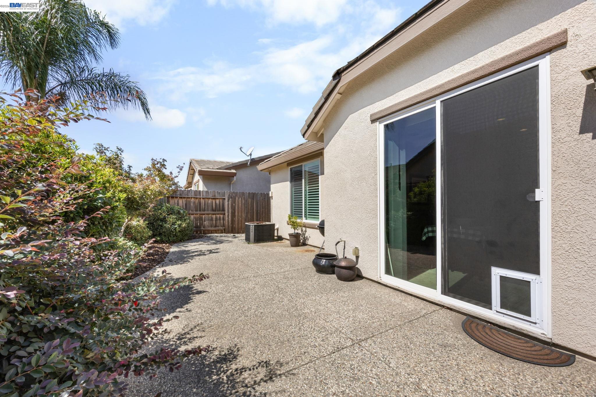 Detail Gallery Image 22 of 31 For 7417 Chatsworth Cir, Elk Grove,  CA 95757 - 2 Beds | 2 Baths