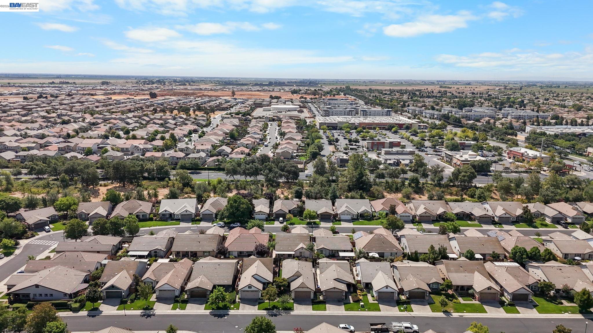 Detail Gallery Image 28 of 31 For 7417 Chatsworth Cir, Elk Grove,  CA 95757 - 2 Beds | 2 Baths