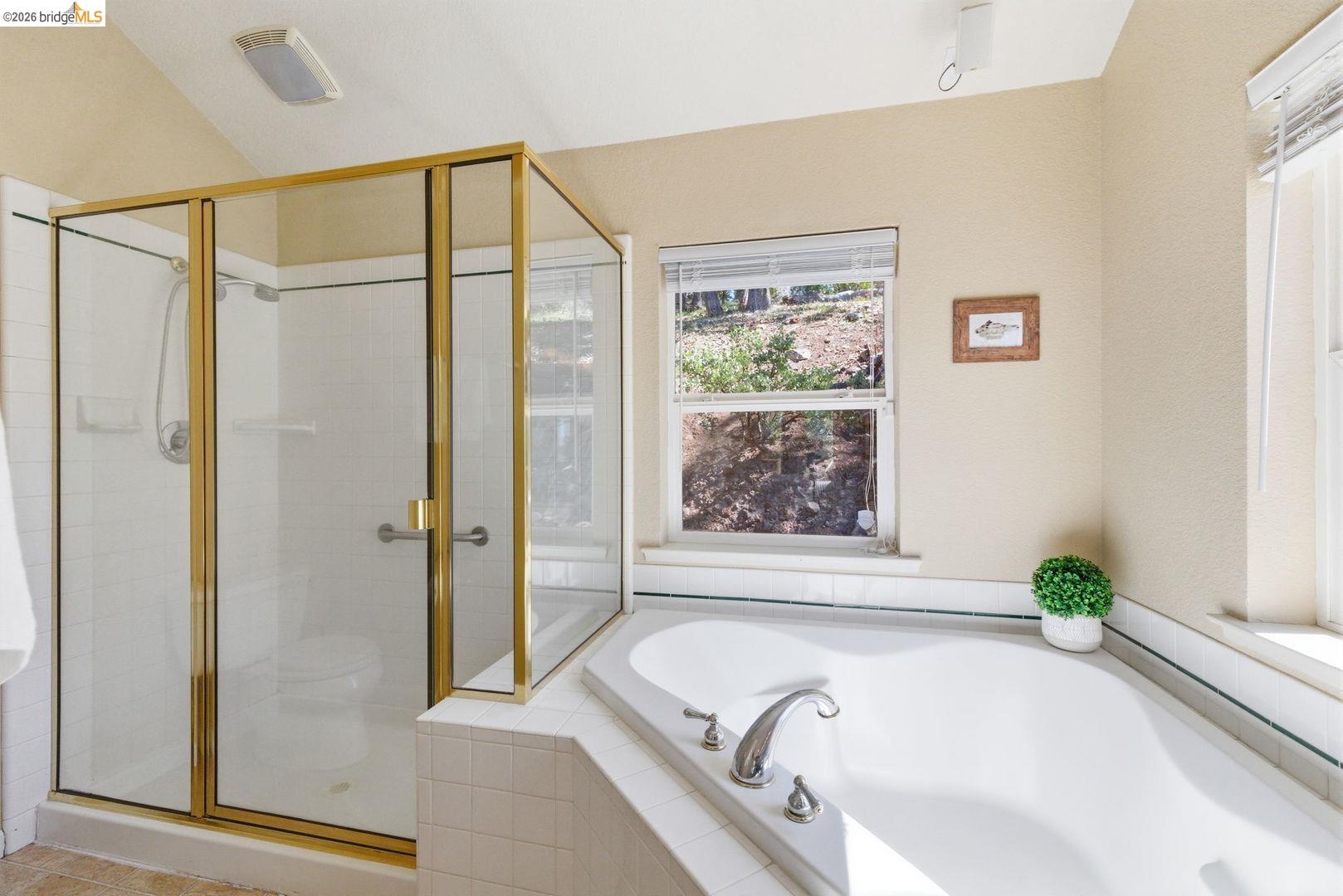 Detail Gallery Image 22 of 60 For 19722 Westview Dr, Twain Harte,  CA 95383 - 4 Beds | 4/1 Baths