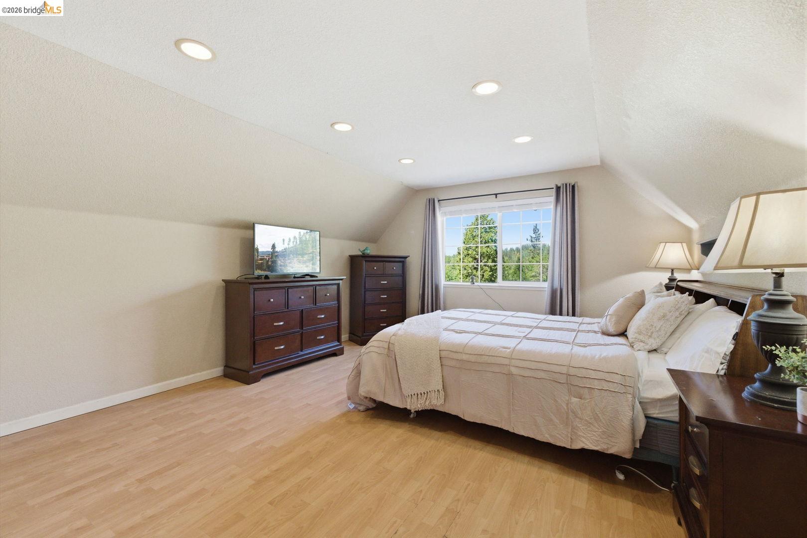 Detail Gallery Image 30 of 60 For 19722 Westview Dr, Twain Harte,  CA 95383 - 4 Beds | 4/1 Baths