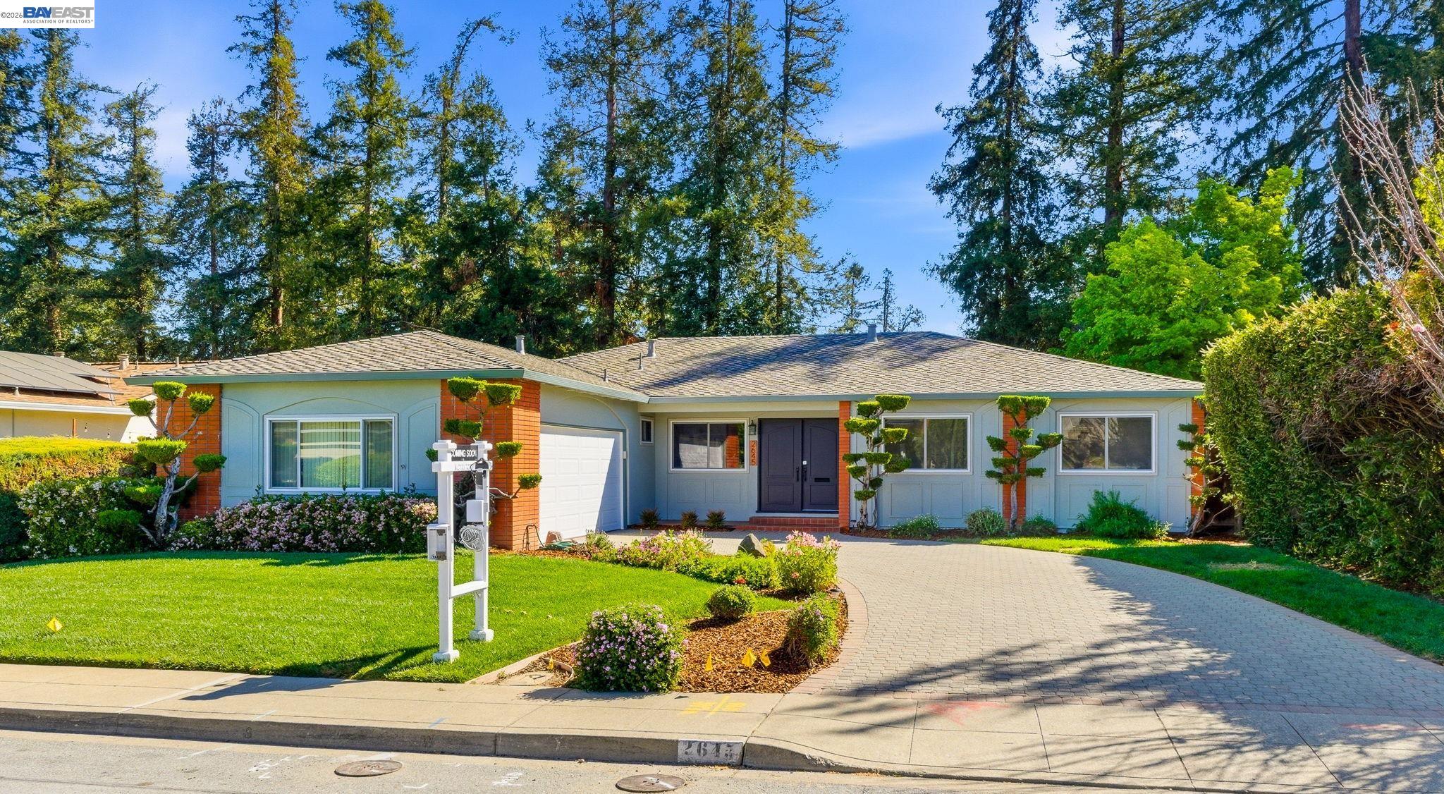 Detail Gallery Image 4 of 59 For 2645 Swanson Way, Mountain View,  CA 94040 - 4 Beds | 3 Baths