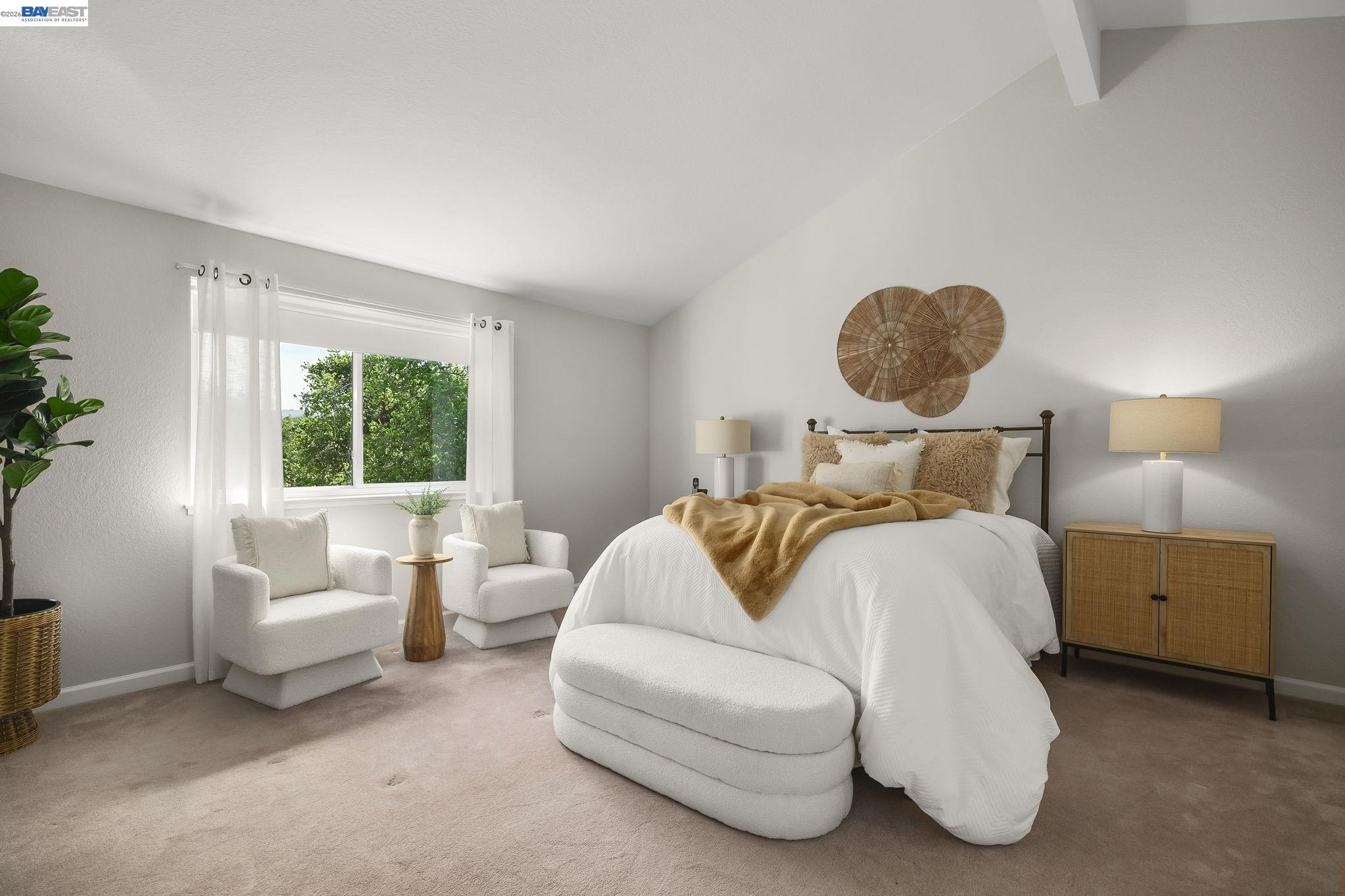 Detail Gallery Image 15 of 27 For 6034 Slopeview Ct, Castro Valley,  CA 94552 - 4 Beds | 2/1 Baths