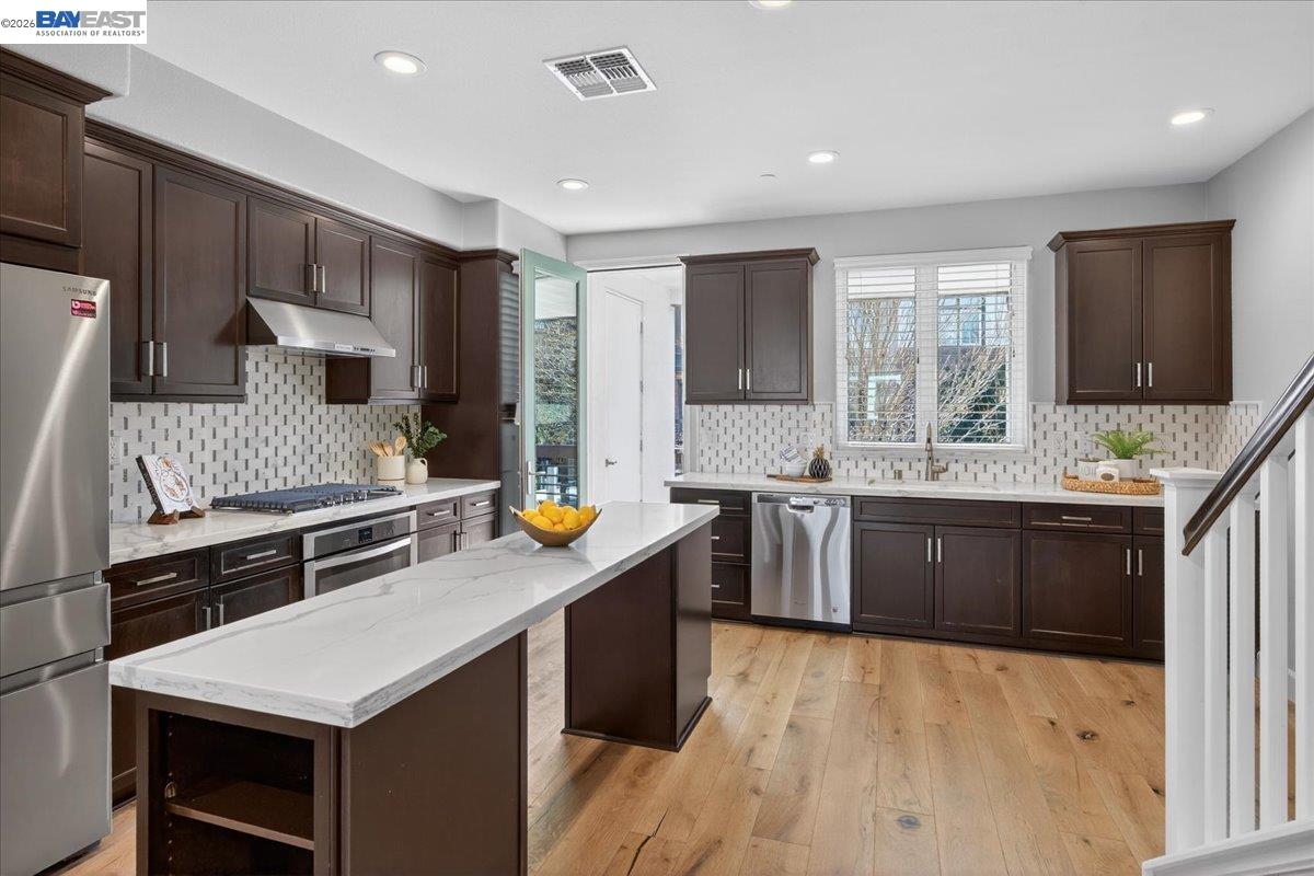 Photo #12: 41128568 Listing: Photo #12