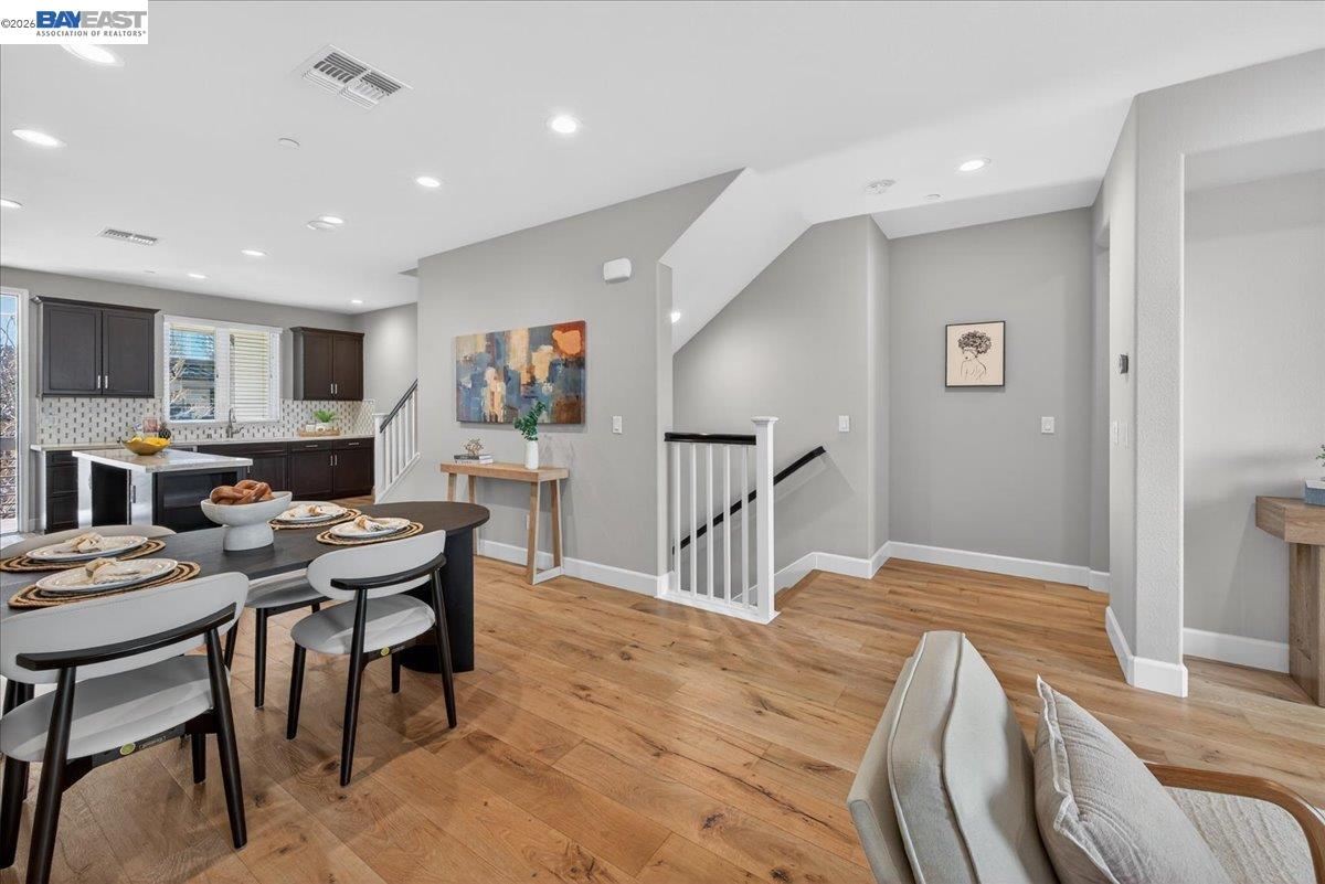 Photo #8: 41128568 Listing: Photo #8