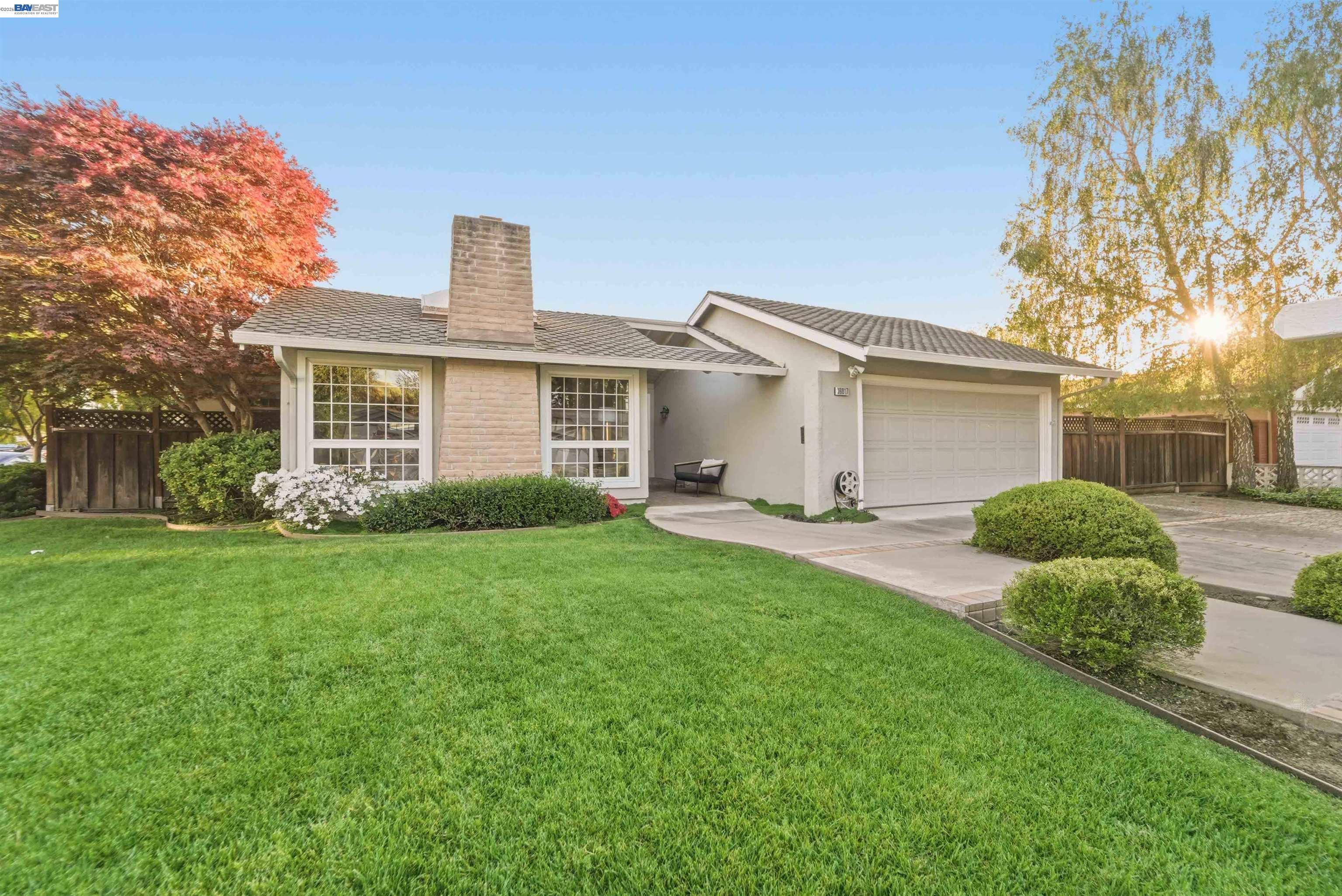 Detail Gallery Image 2 of 44 For 36017 Plumeria, Fremont,  CA 94536 - 3 Beds | 2 Baths