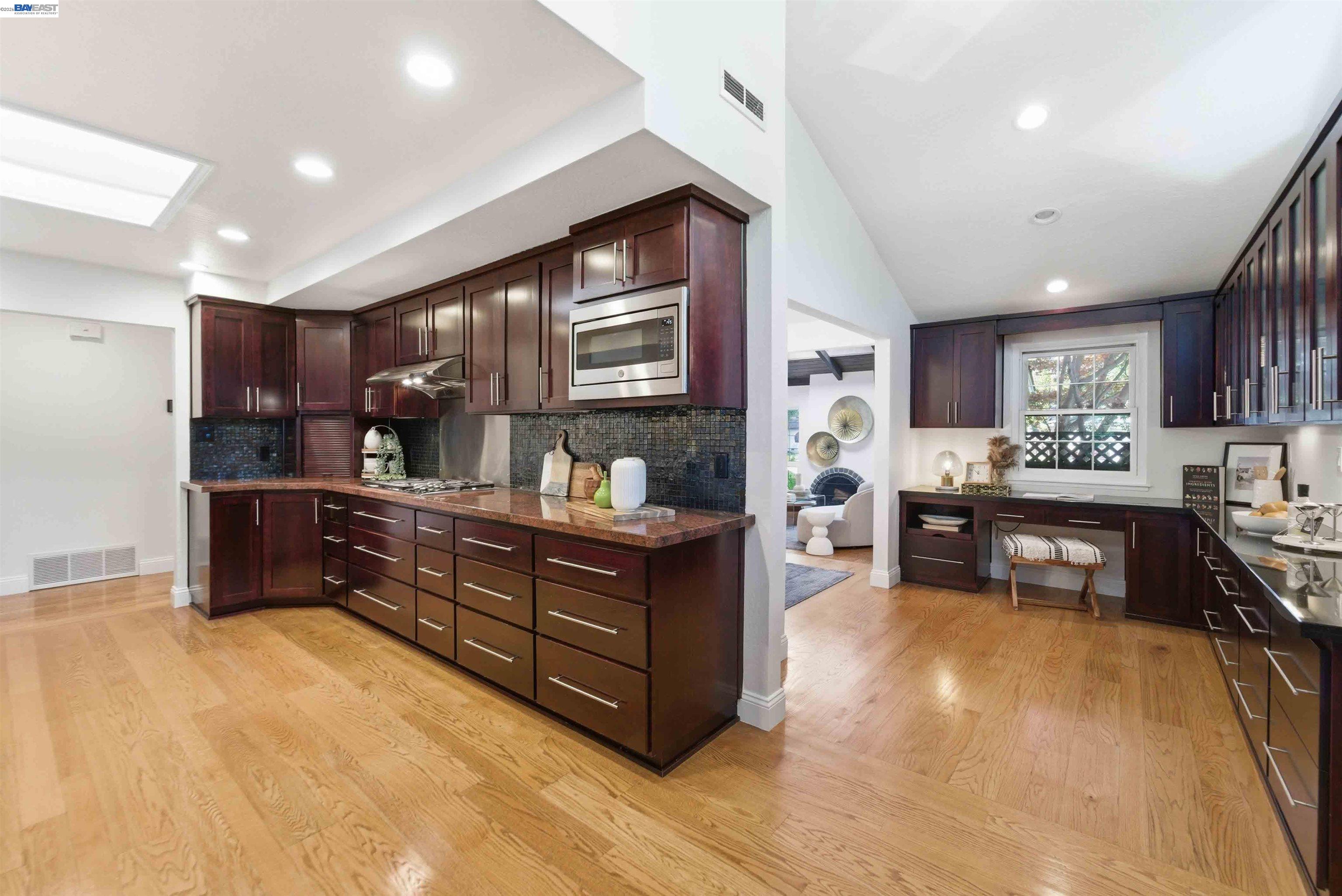 Detail Gallery Image 13 of 44 For 36017 Plumeria, Fremont,  CA 94536 - 3 Beds | 2 Baths