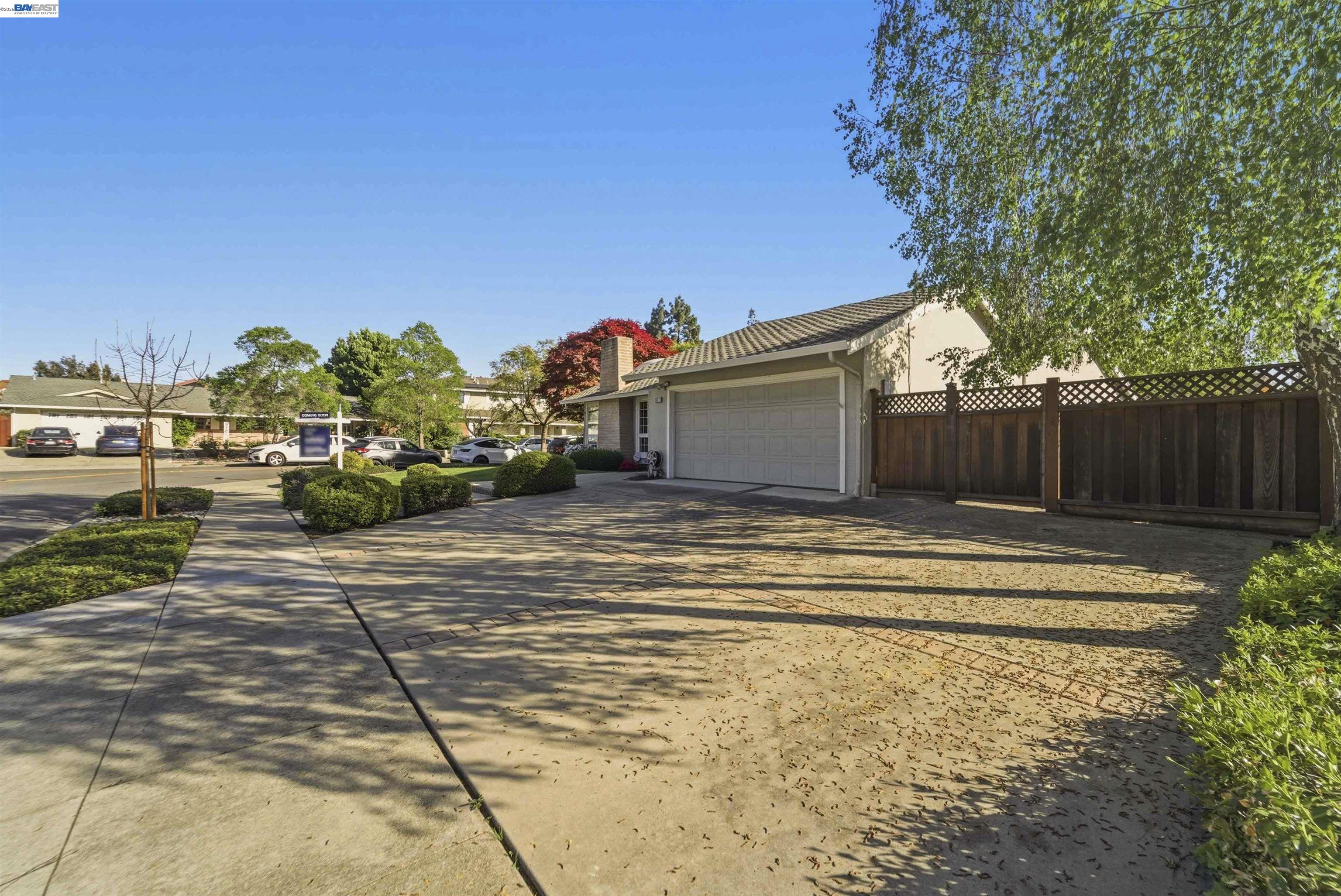 Detail Gallery Image 3 of 44 For 36017 Plumeria, Fremont,  CA 94536 - 3 Beds | 2 Baths