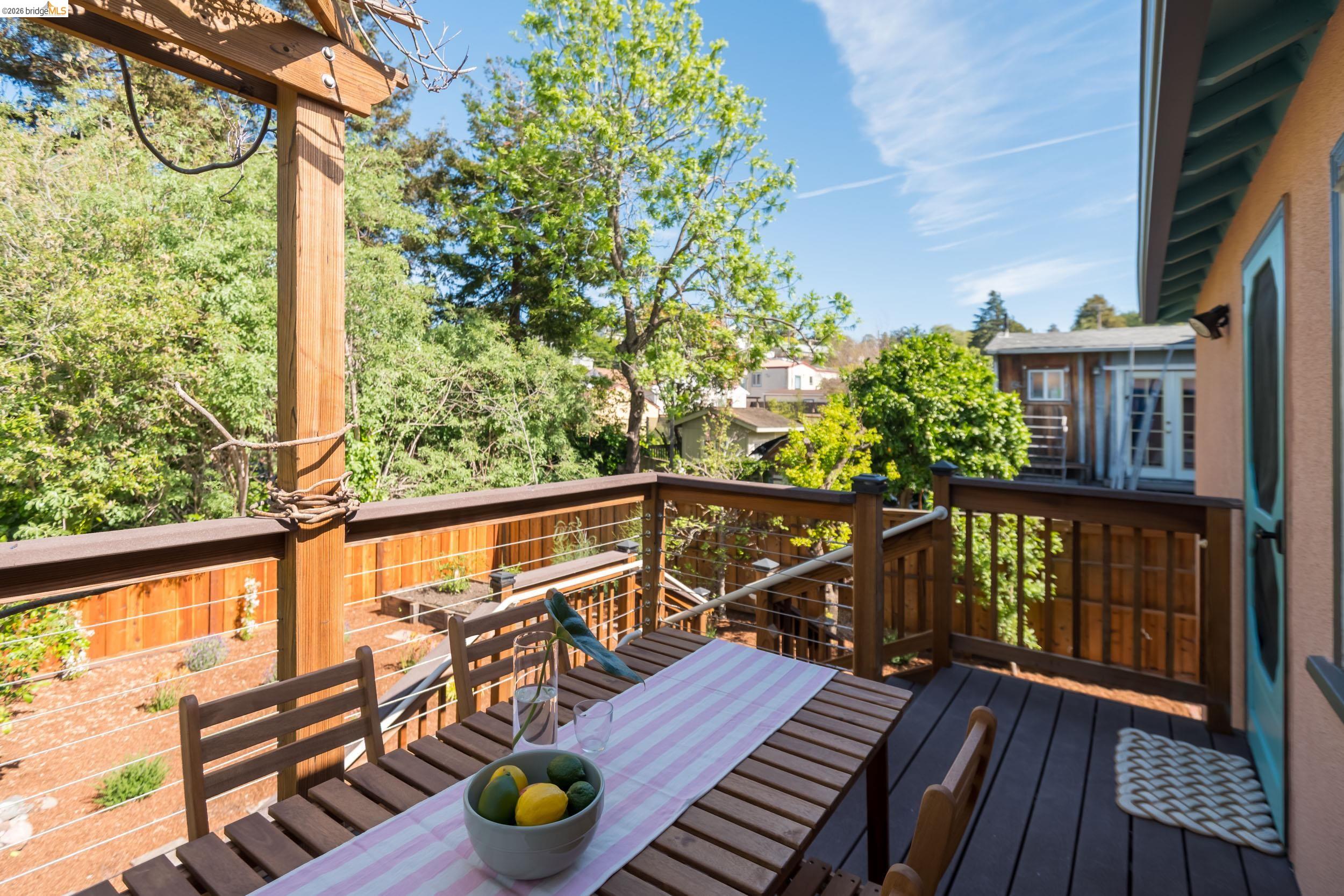 Detail Gallery Image 21 of 31 For 5437 Poinsett Ave, El Cerrito,  CA 94530 - 2 Beds | 1 Baths