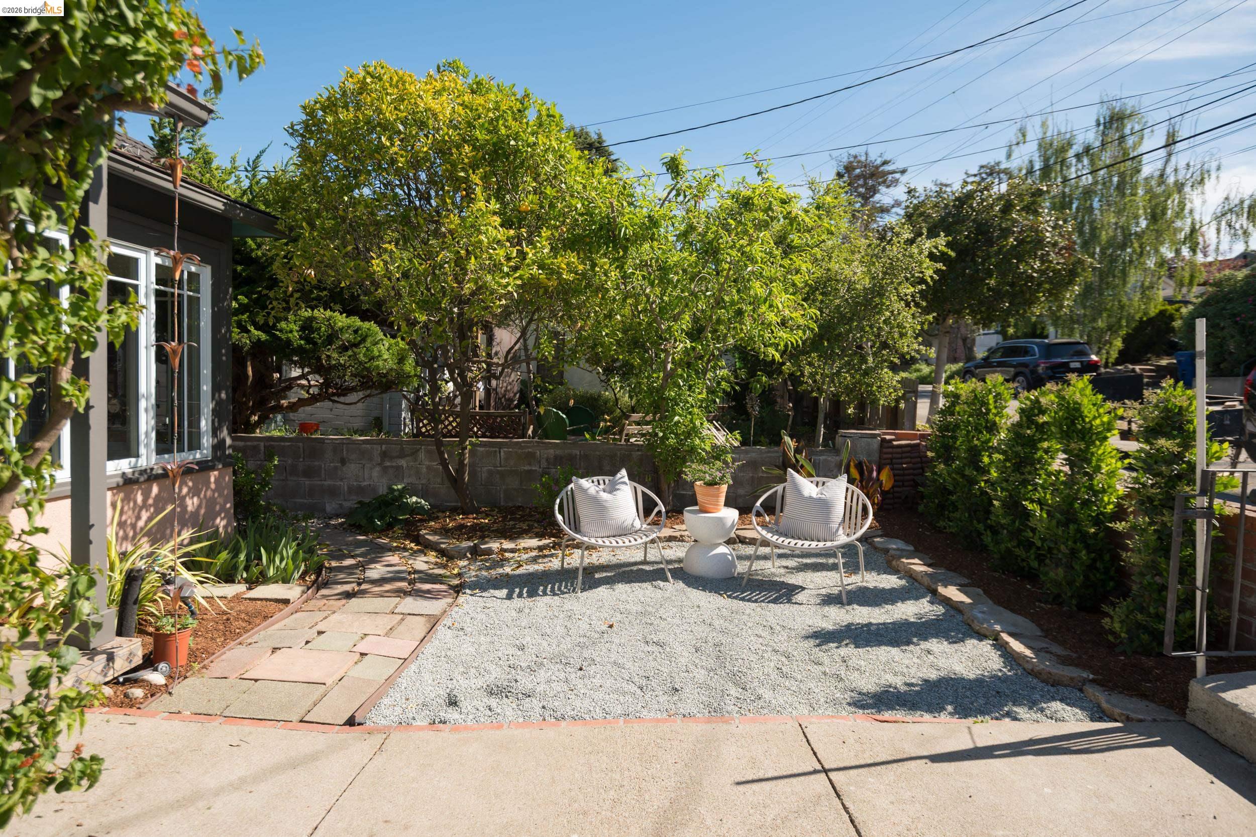 Detail Gallery Image 29 of 31 For 5437 Poinsett Ave, El Cerrito,  CA 94530 - 2 Beds | 1 Baths