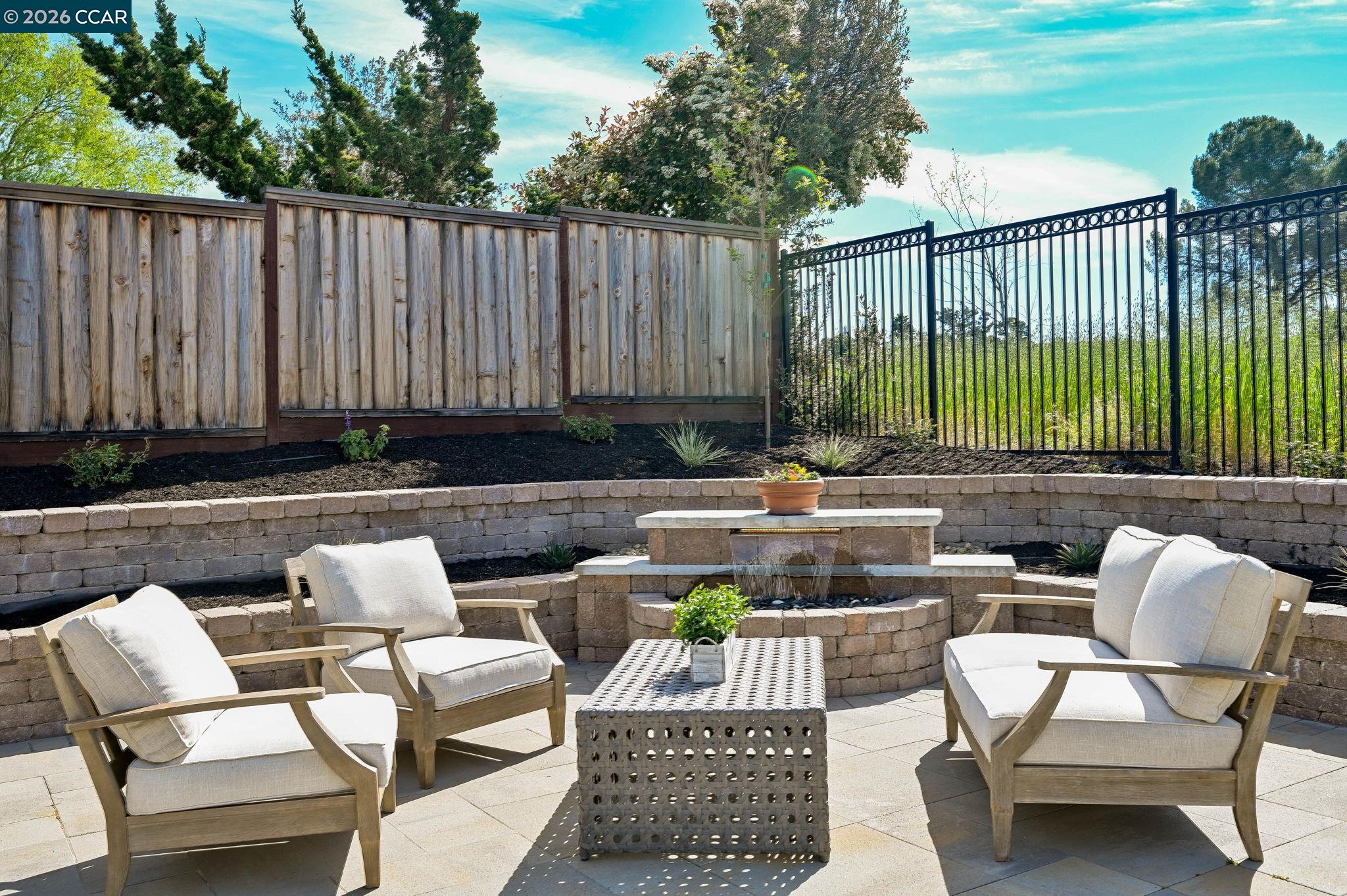 Detail Gallery Image 31 of 38 For 9529 Thunderbird Dr, San Ramon,  CA 94583 - 4 Beds | 2 Baths