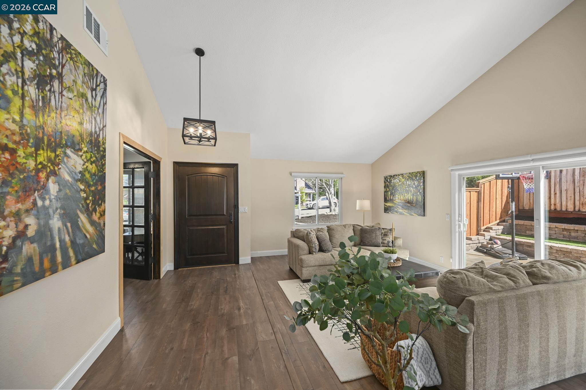 Detail Gallery Image 7 of 38 For 9529 Thunderbird Dr, San Ramon,  CA 94583 - 4 Beds | 2 Baths