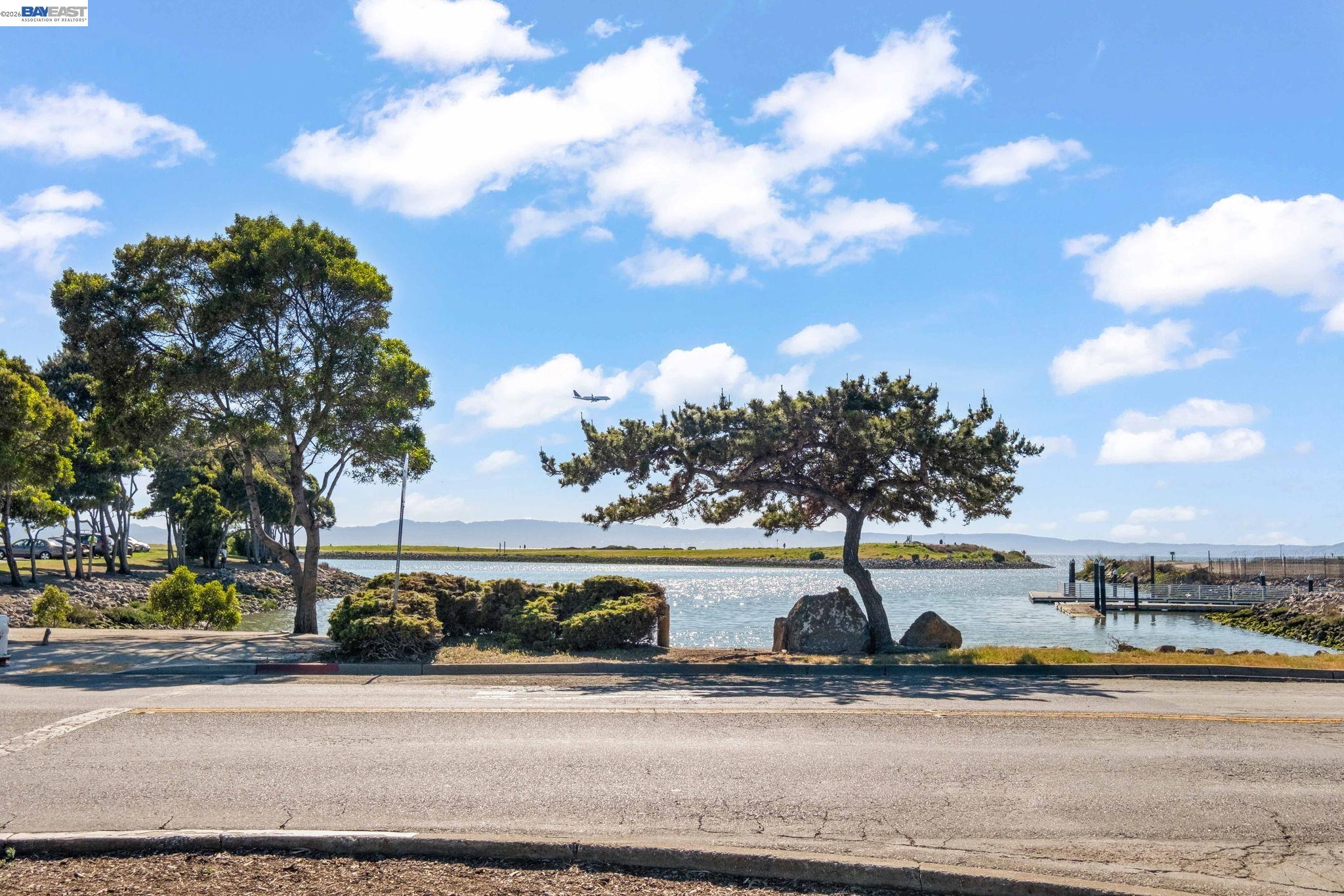 Detail Gallery Image 15 of 21 For 2609 W Avenue 133rd, San Leandro,  CA 94577 - – Beds | – Baths