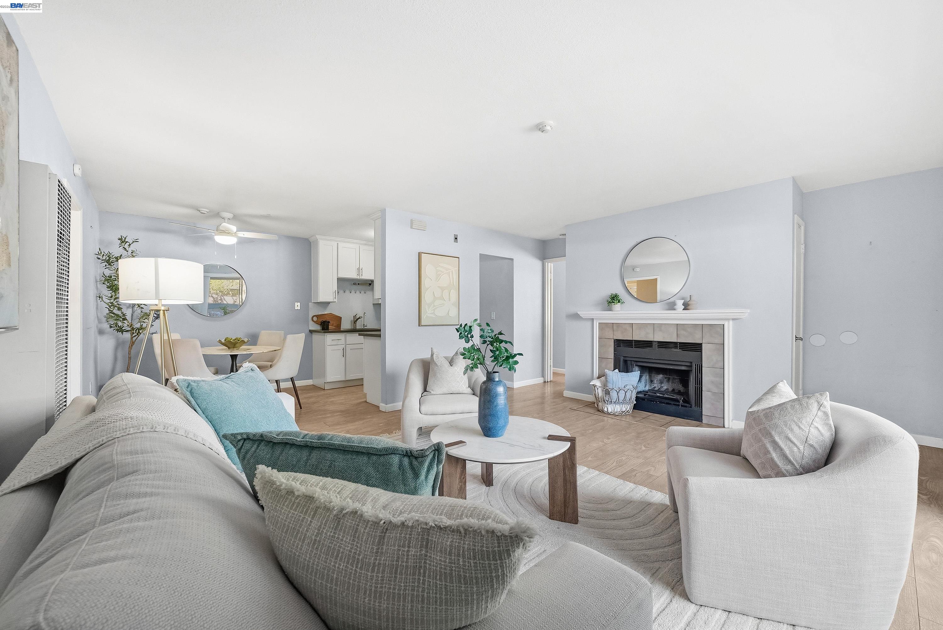 Photo #3: 41128576 Listing: Photo #3