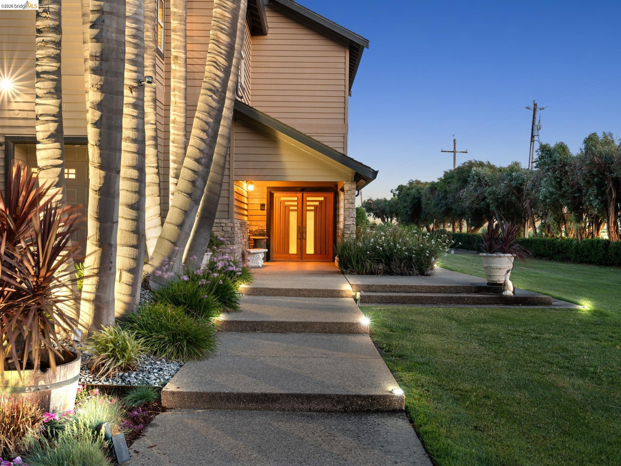 Detail Gallery Image 16 of 48 For 17035 Terminous Rd, Isleton,  CA 95641 - 3 Beds | 3 Baths