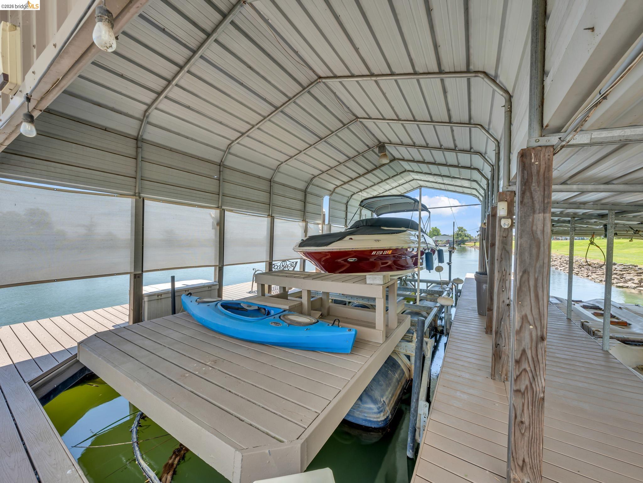 Detail Gallery Image 3 of 48 For 17035 Terminous Rd, Isleton,  CA 95641 - 3 Beds | 3 Baths