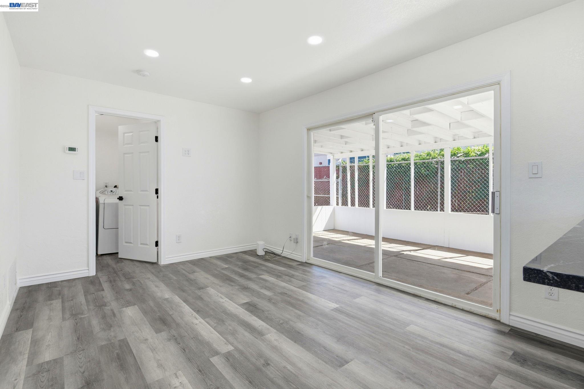 Detail Gallery Image 14 of 37 For 1940 Mcpeak Ct, Tracy,  CA 95376 - 4 Beds | 2/1 Baths