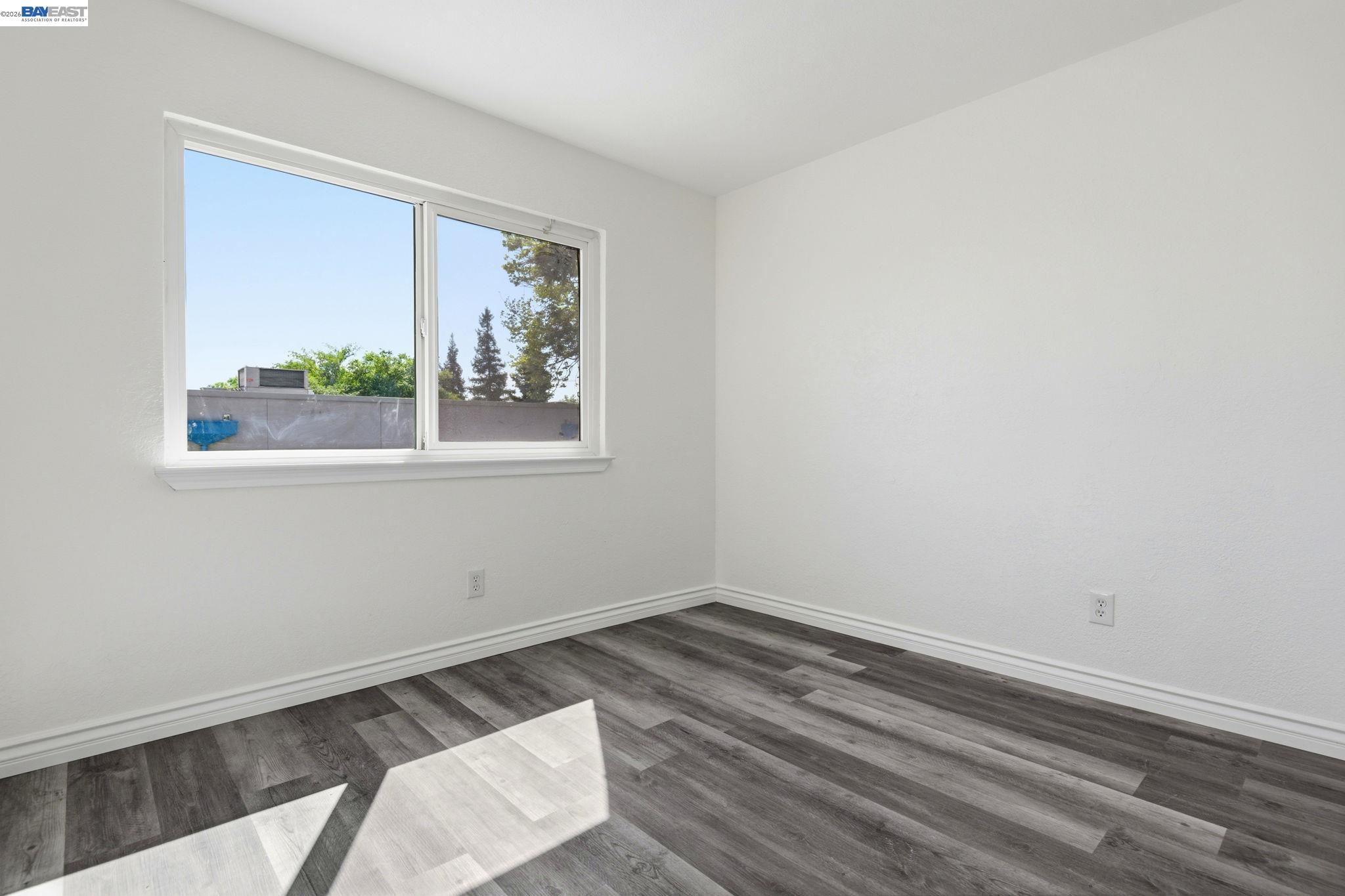 Detail Gallery Image 18 of 37 For 1940 Mcpeak Ct, Tracy,  CA 95376 - 4 Beds | 2/1 Baths