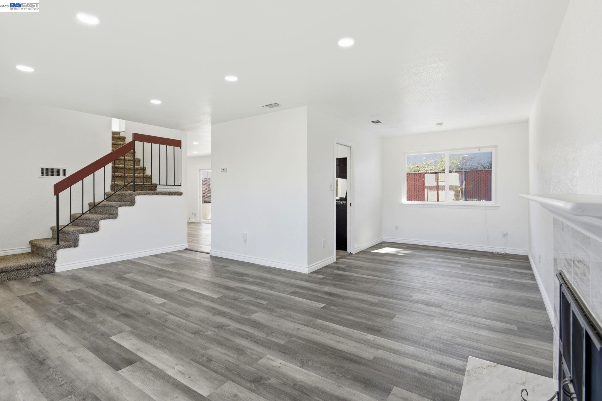 Detail Gallery Image 6 of 37 For 1940 Mcpeak Ct, Tracy,  CA 95376 - 4 Beds | 2/1 Baths