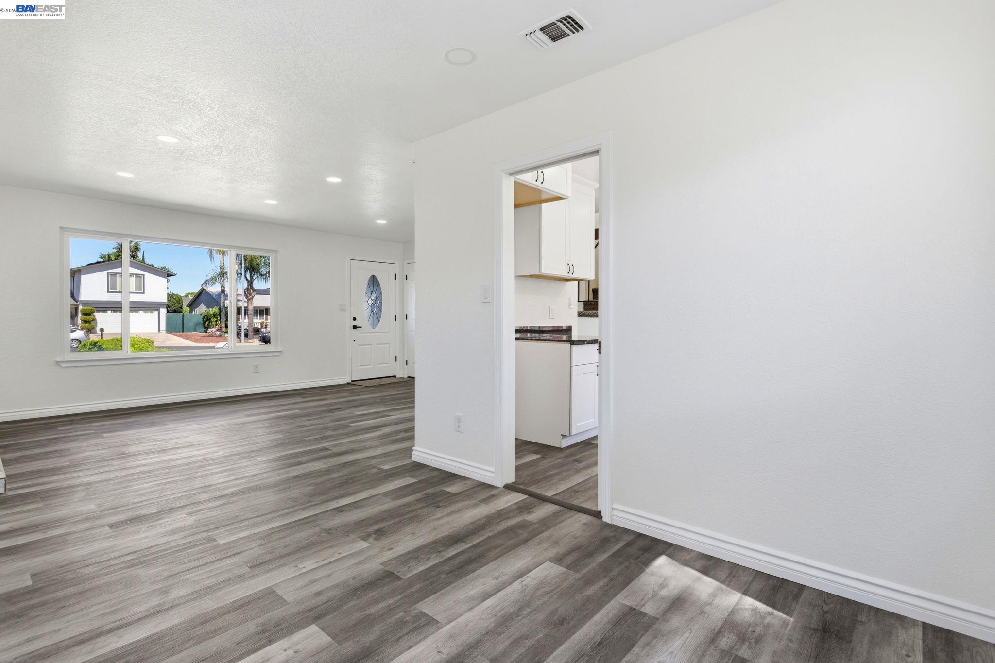 Detail Gallery Image 7 of 37 For 1940 Mcpeak Ct, Tracy,  CA 95376 - 4 Beds | 2/1 Baths