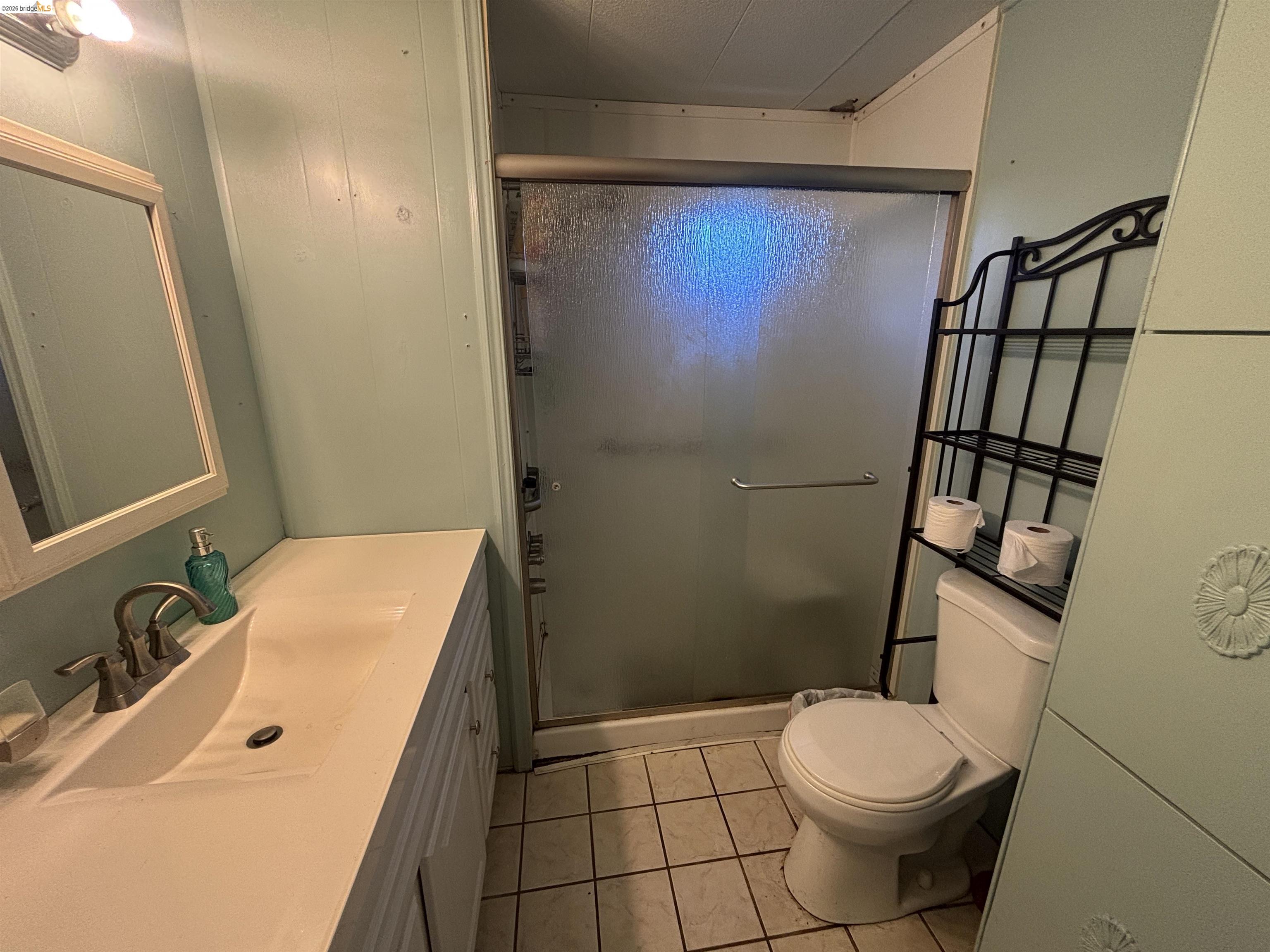 Detail Gallery Image 4 of 10 For 1550 162nd Ave. #69,  San Leandro,  CA 94578 - 2 Beds | 1 Baths